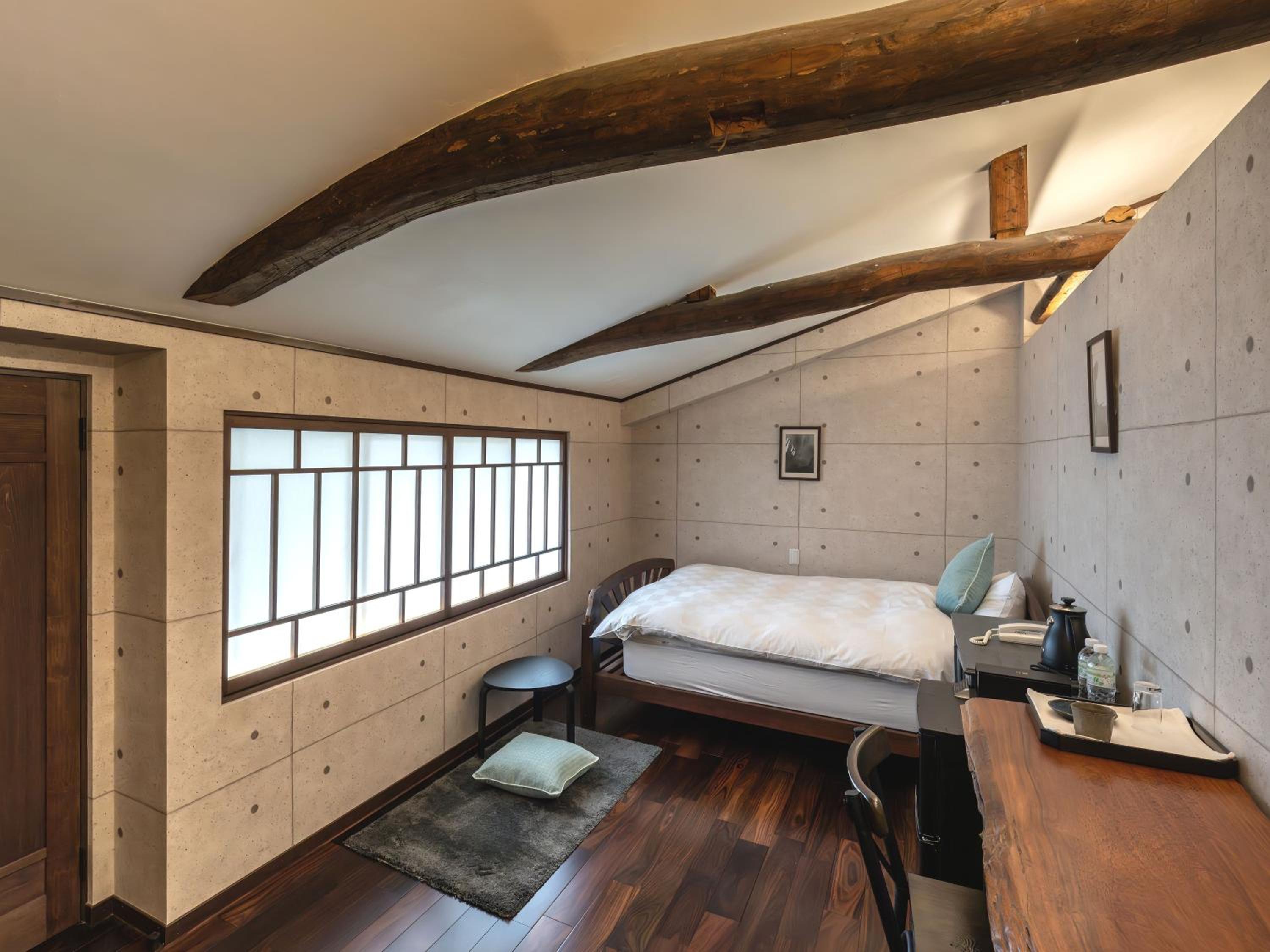 Single Room with Shower photo 3