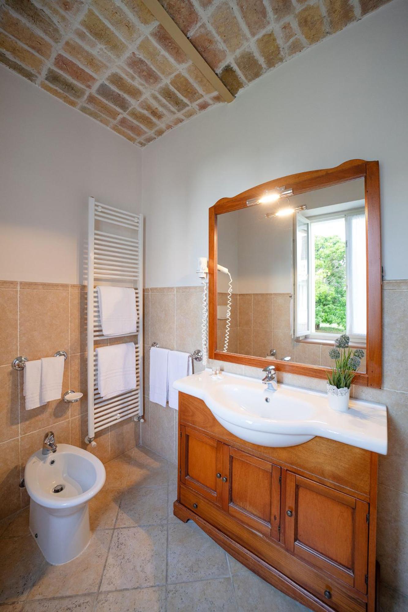 Junior Suite with Garden View photo 3
