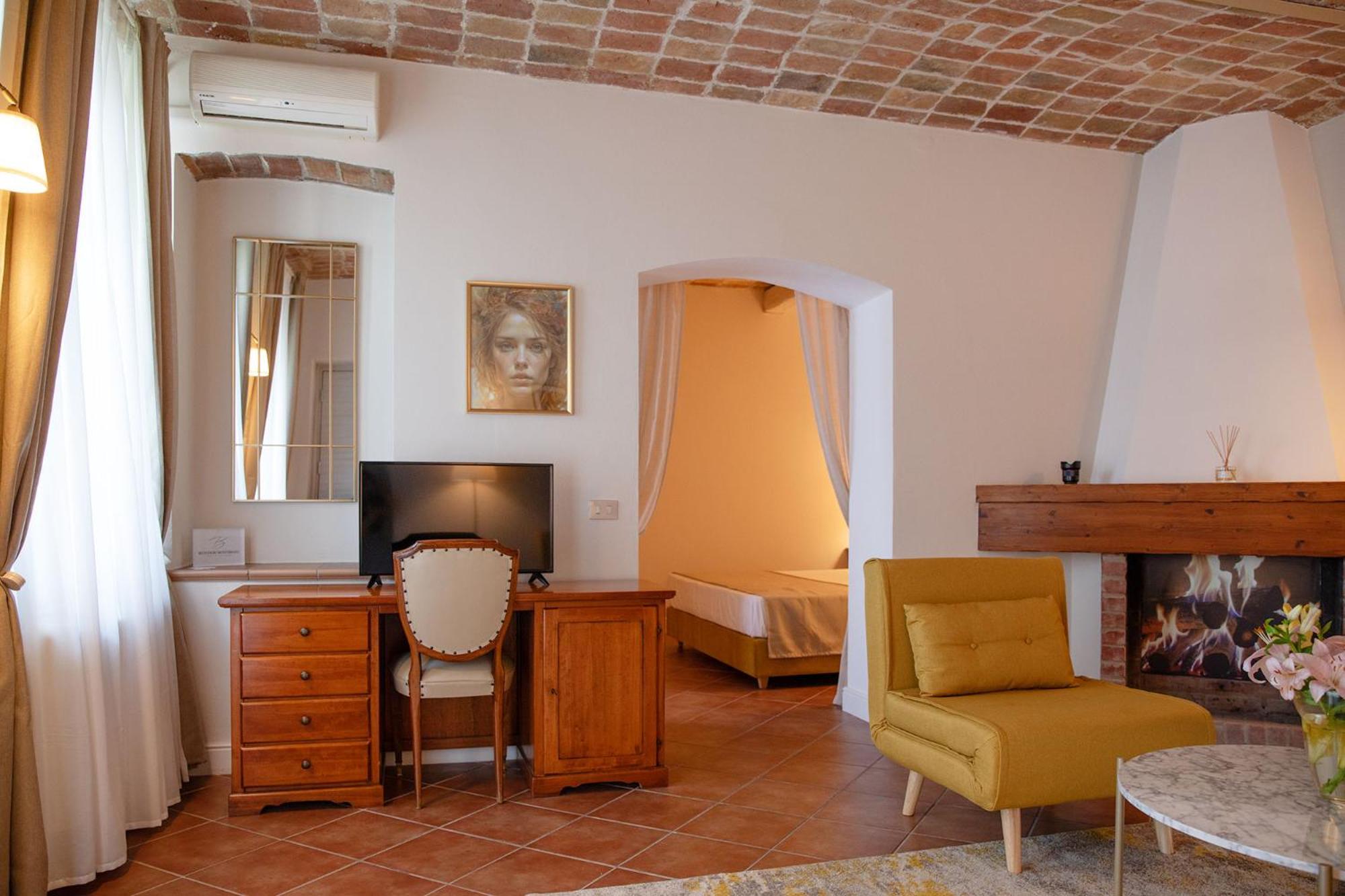 Junior Suite with Garden View photo 2