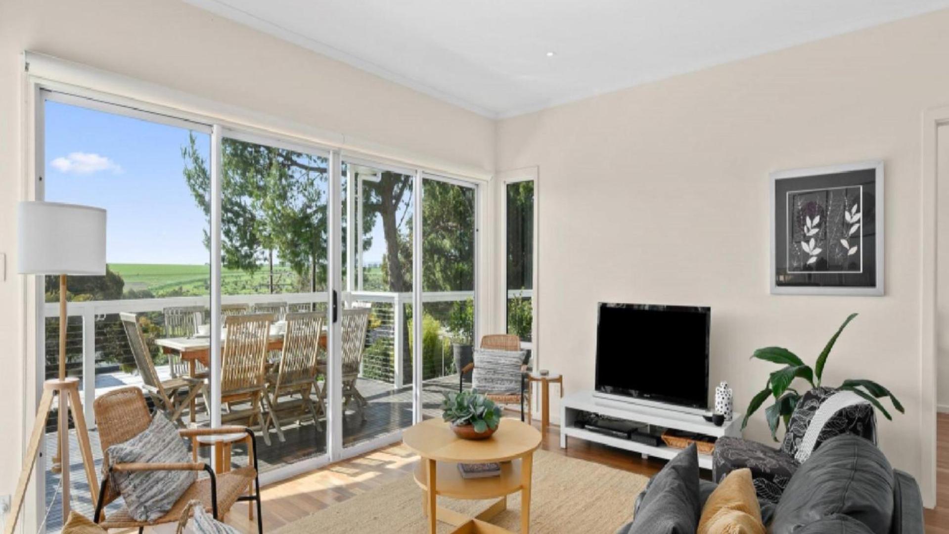 Four-Bedroom House photo 1