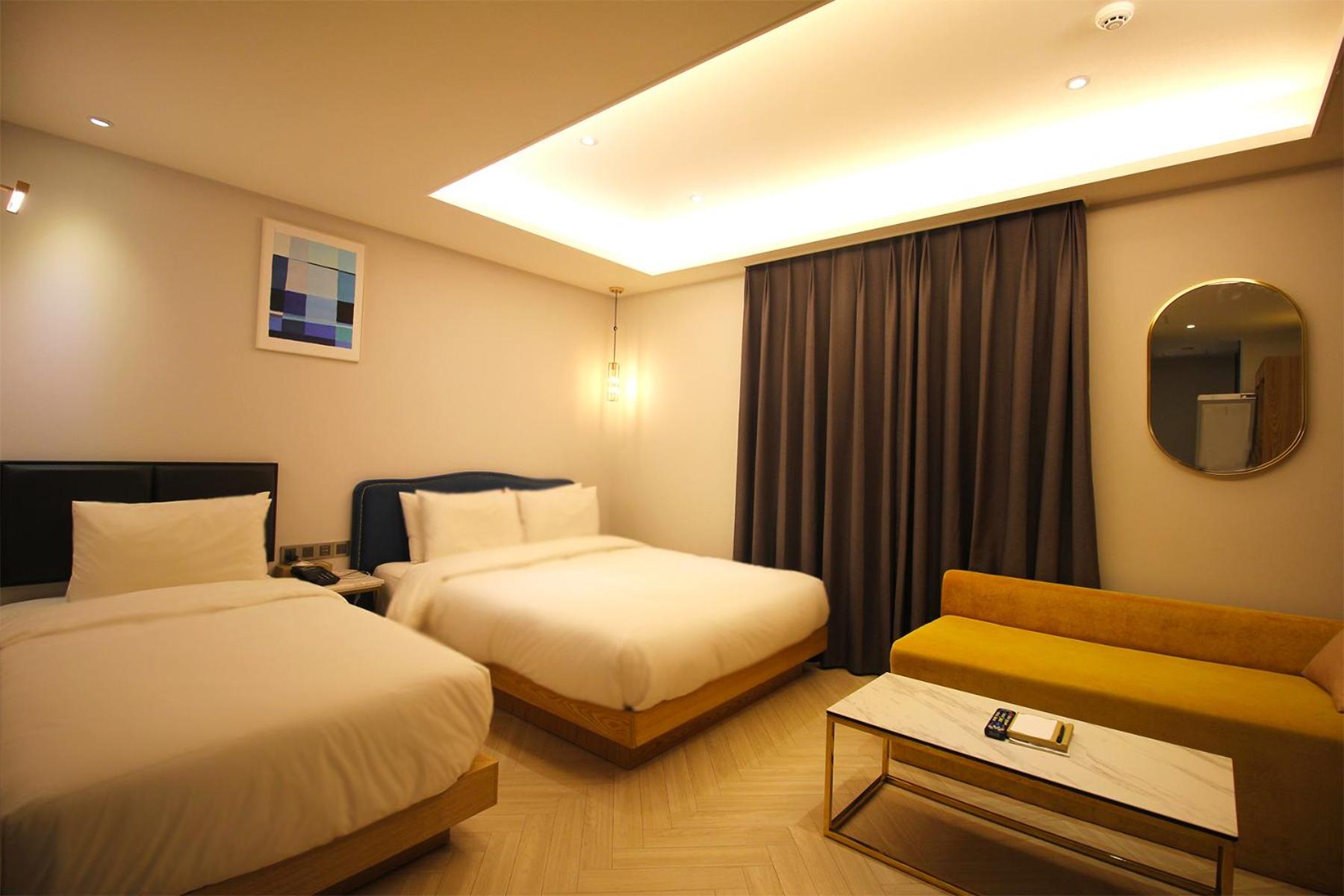 Triple Room - Photo 1