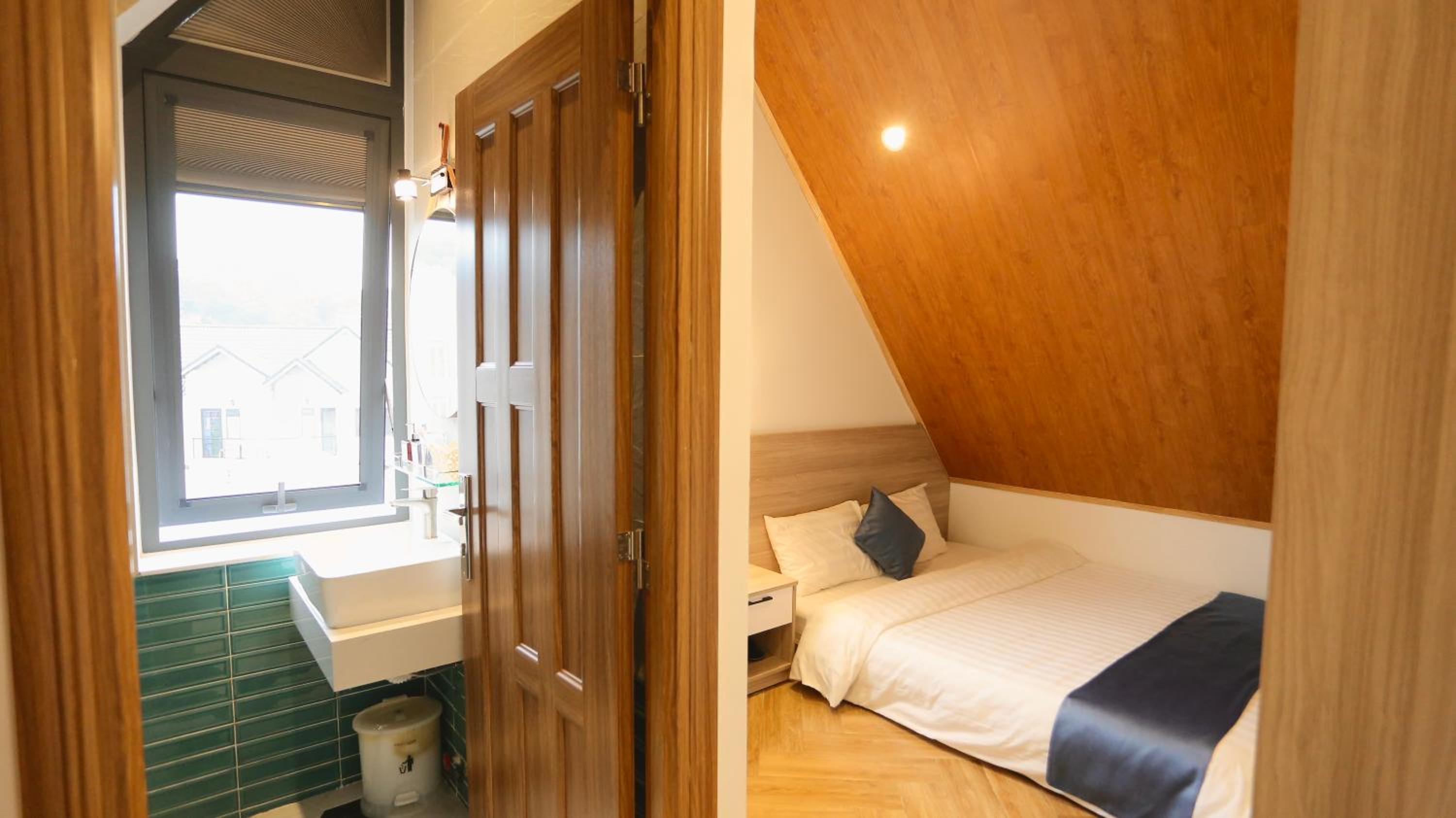 Japanese-Style Room
