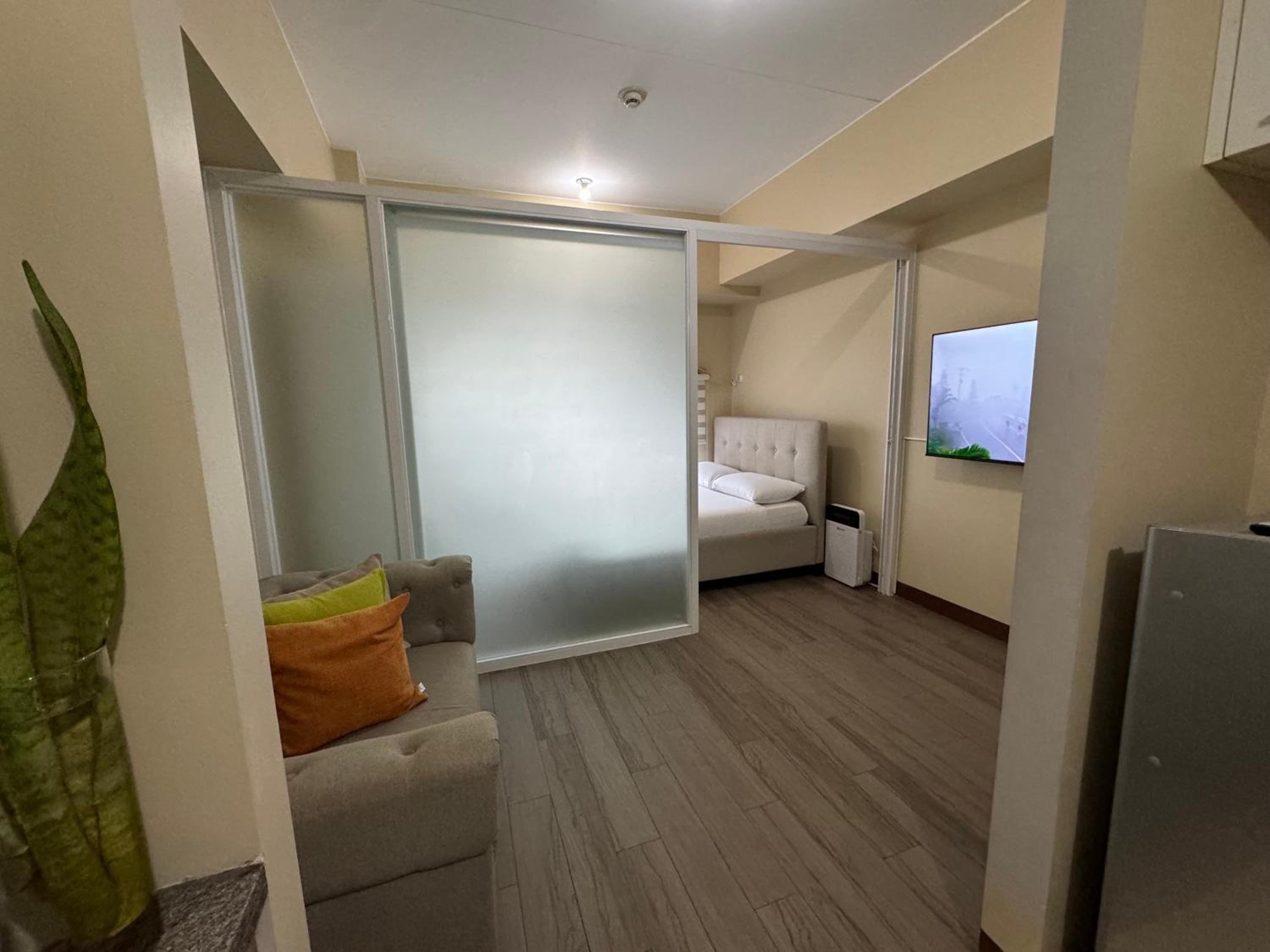 One-Bedroom Apartment - Photo 5