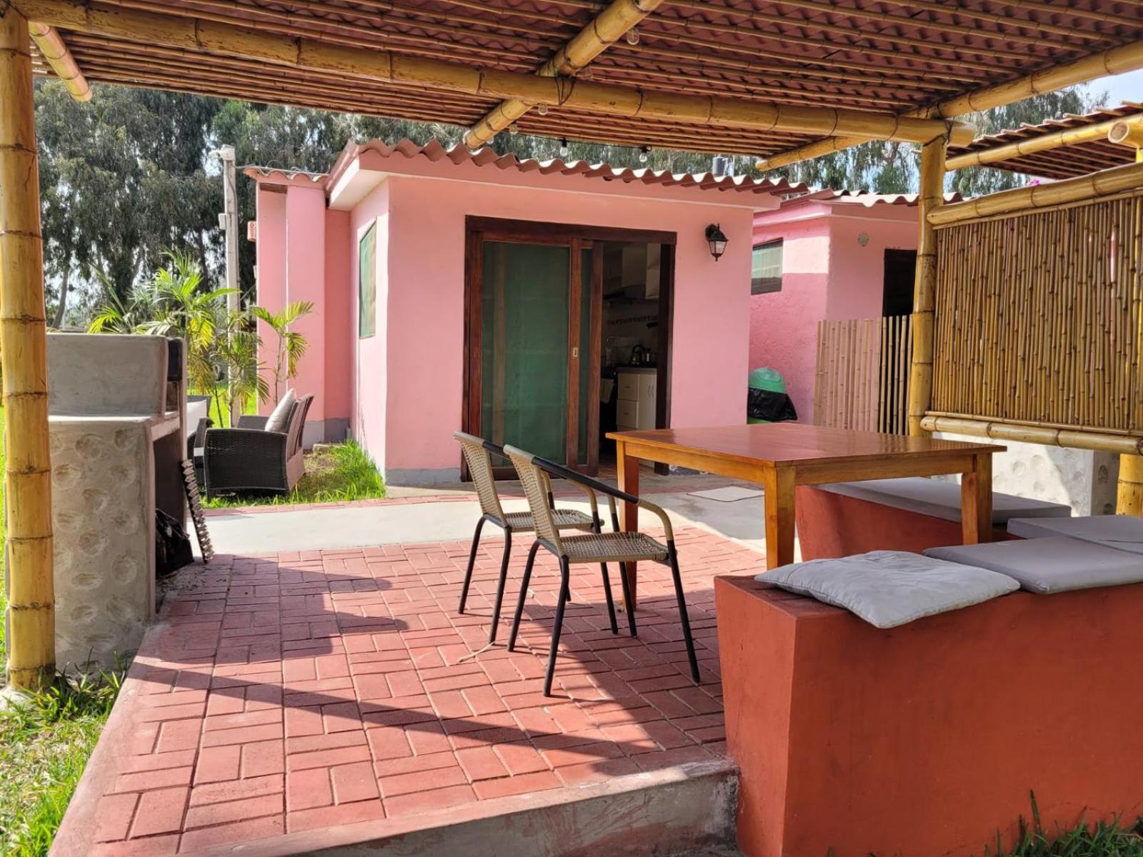 Bungalow with Garden View photo 3