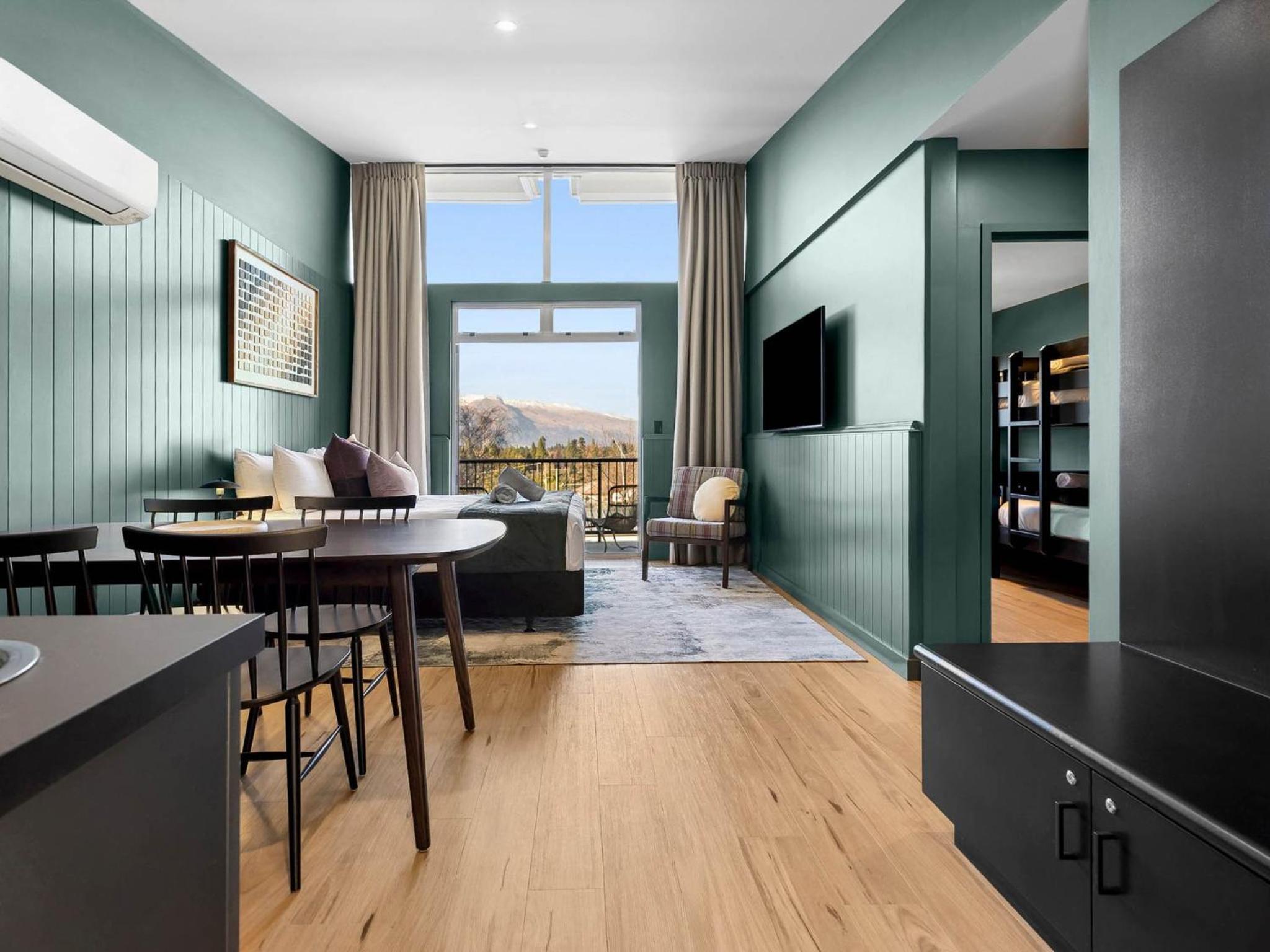 Superior Mountain View One-Bedroom Unit photo 1