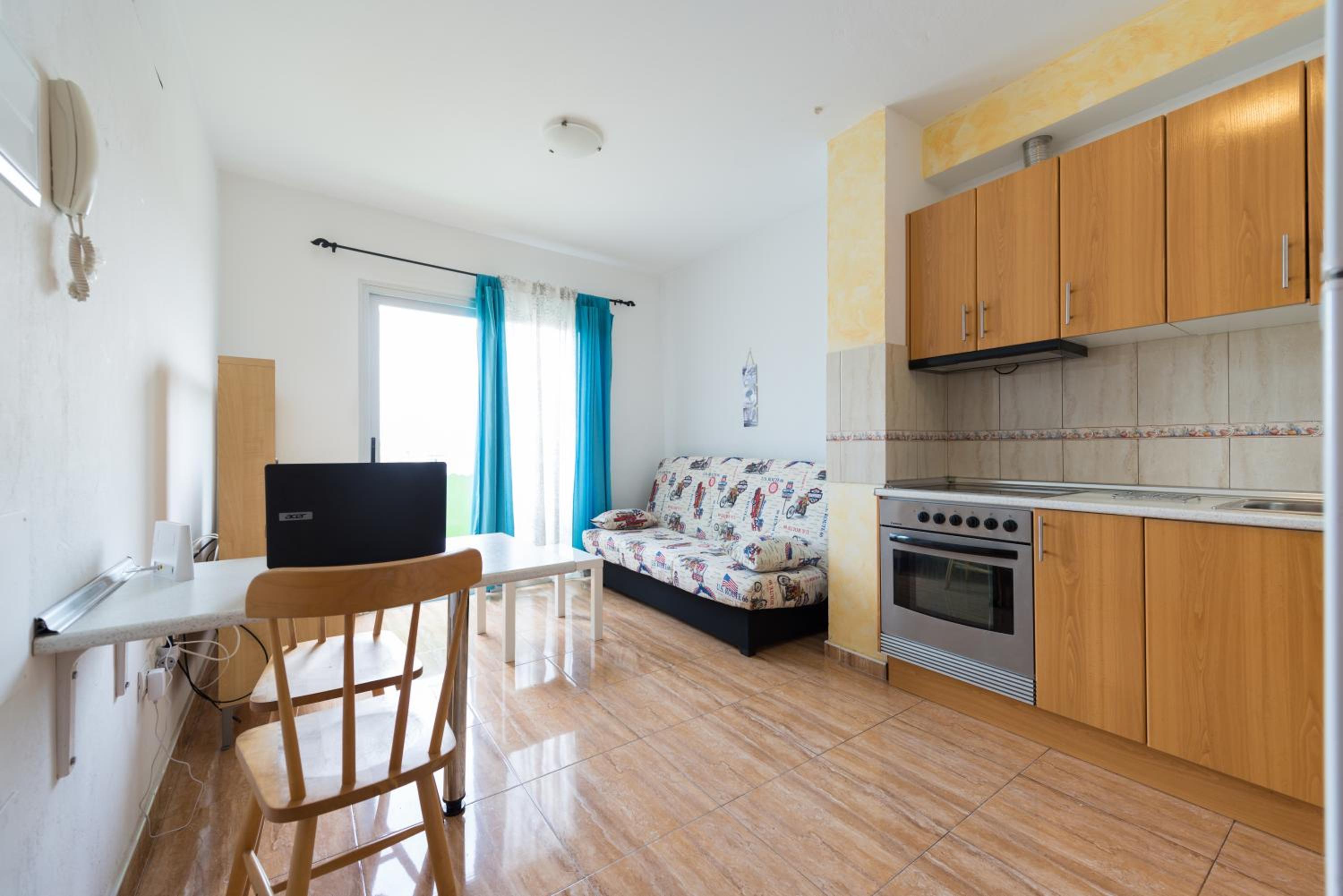Apartment photo 2