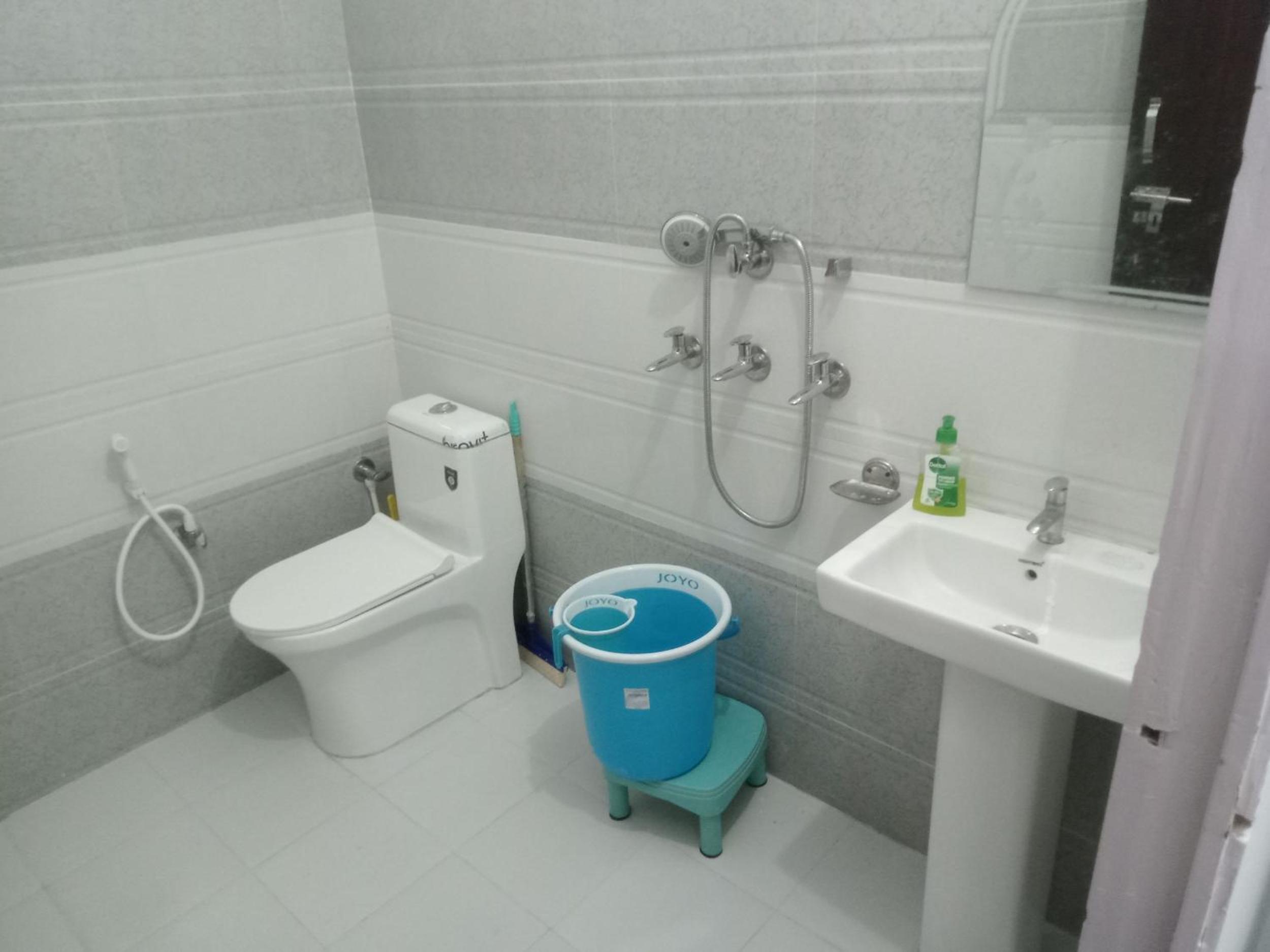 Deluxe Double Room (2 Adults + 1 Child) photo 2