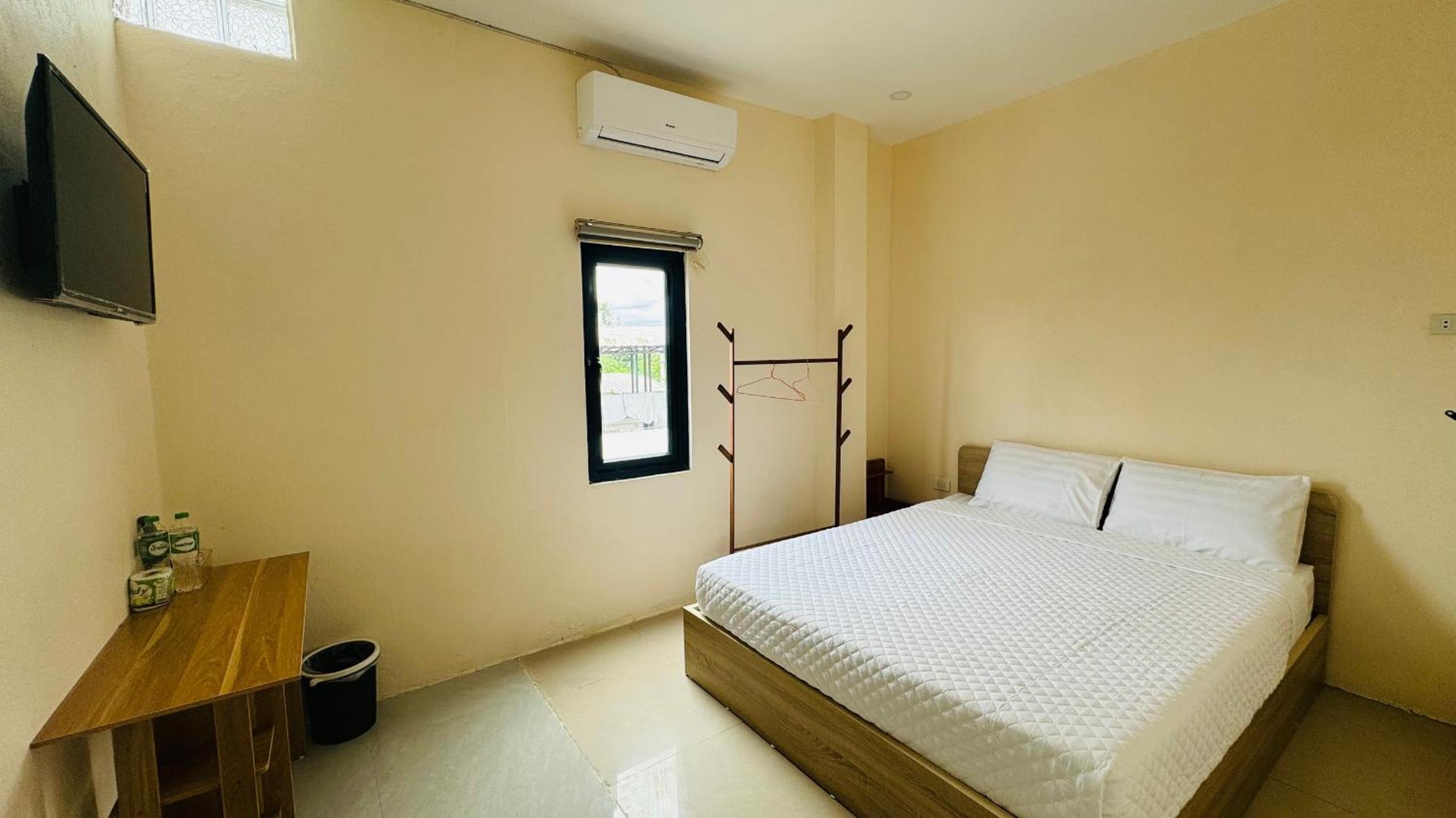Double Room - Photo 7