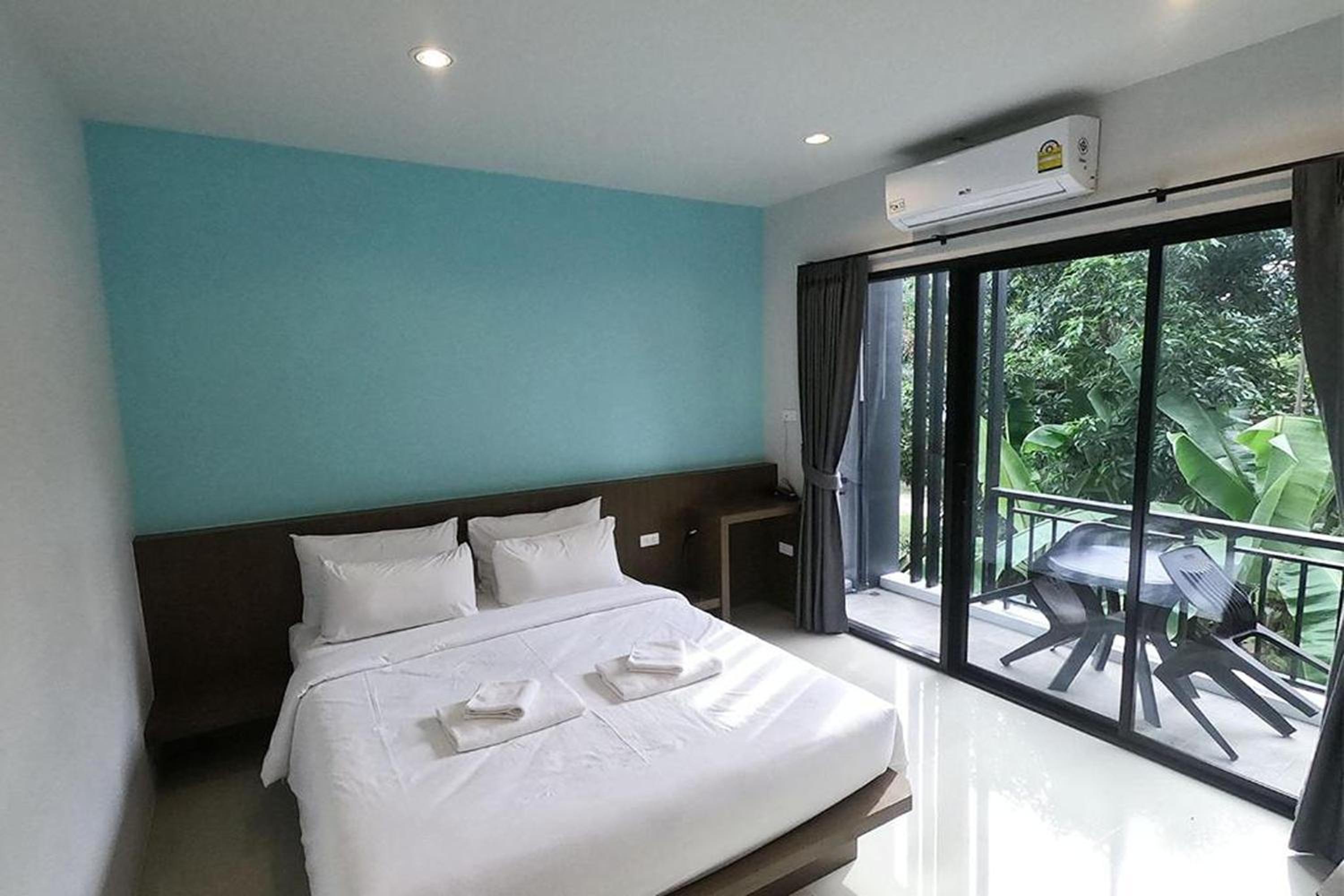 Standard Double Room - Photo 11