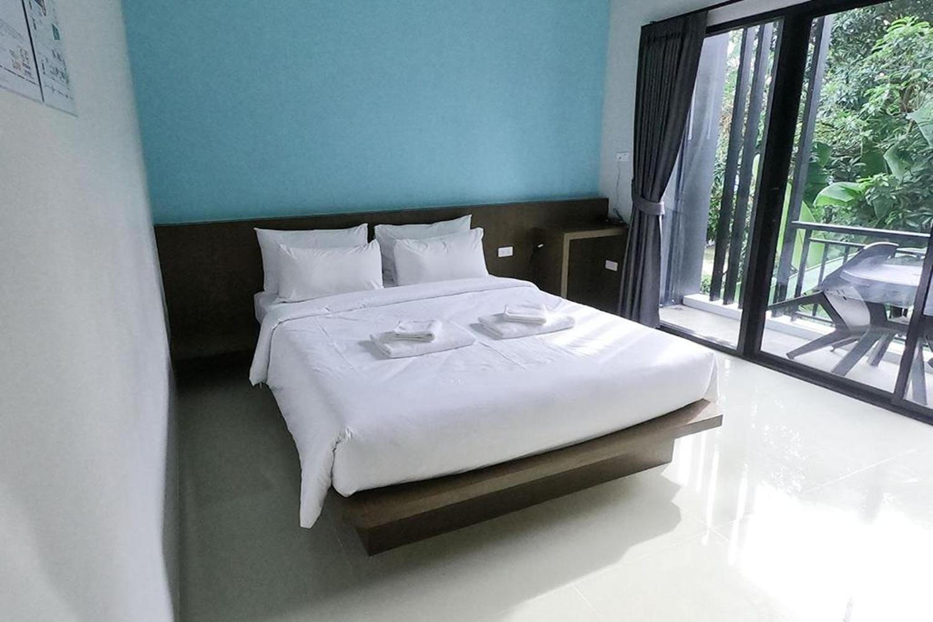 Standard Double Room - Photo 10