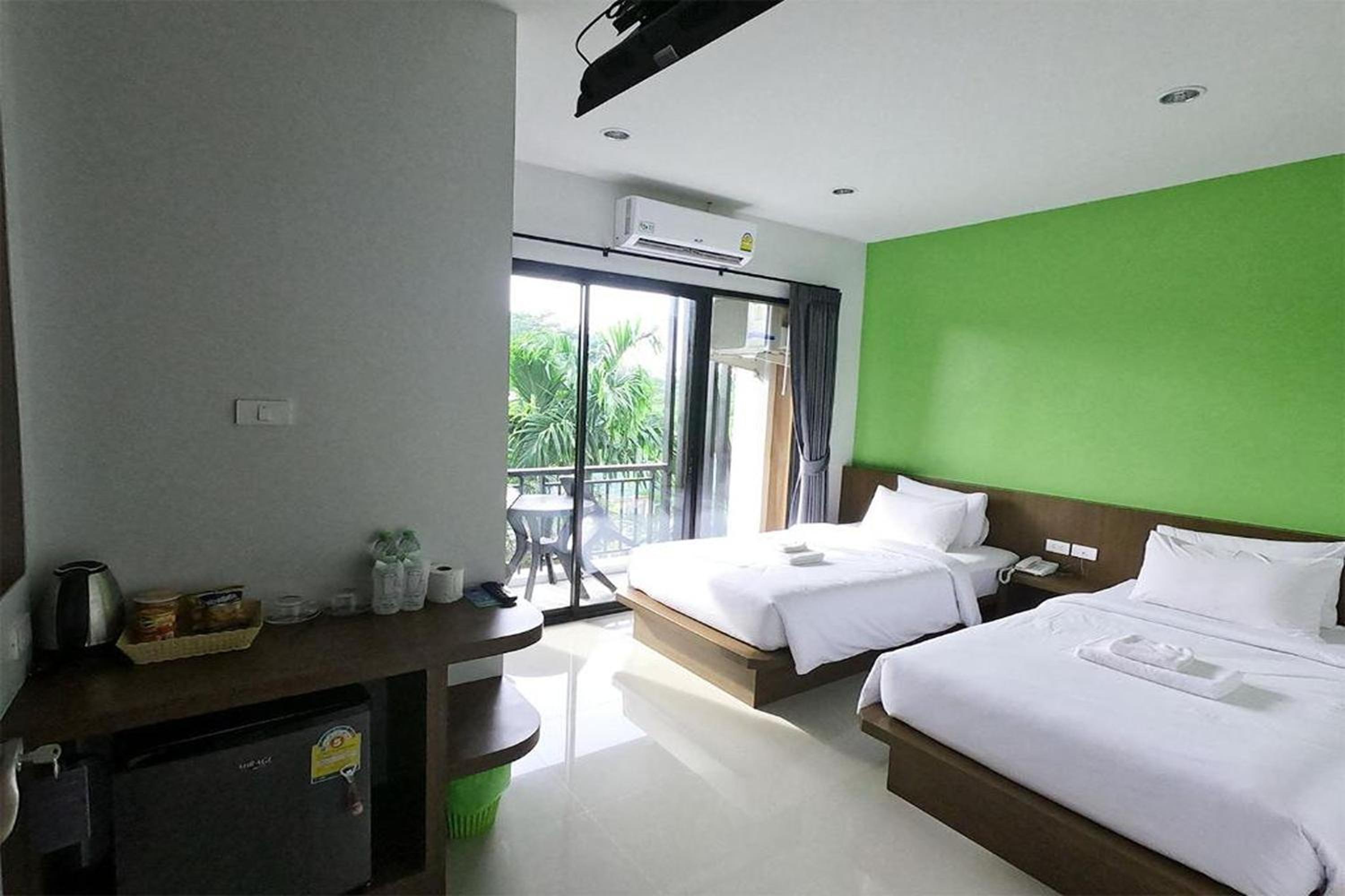Standard Twin Room - Photo 5