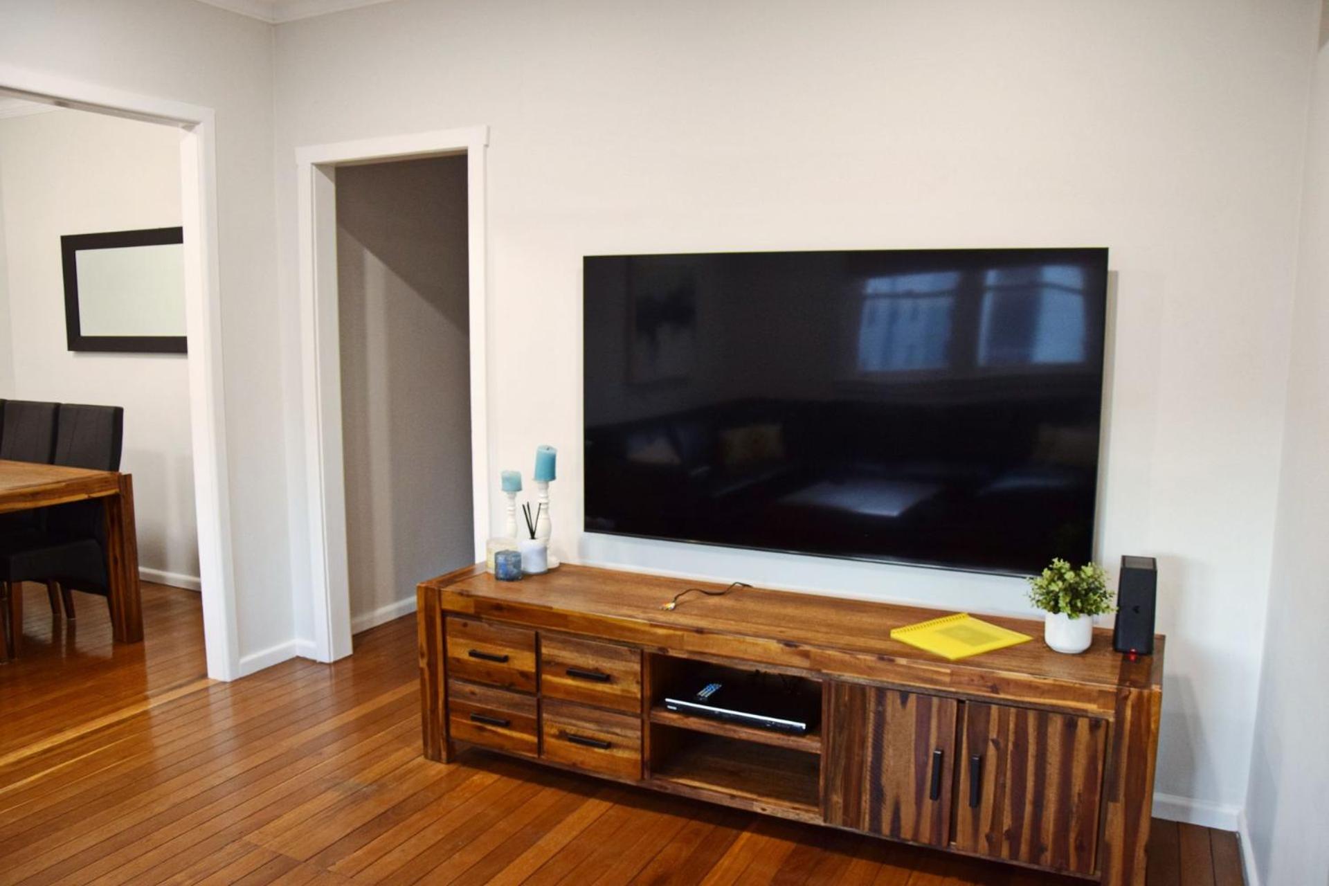 Three-Bedroom House photo 1