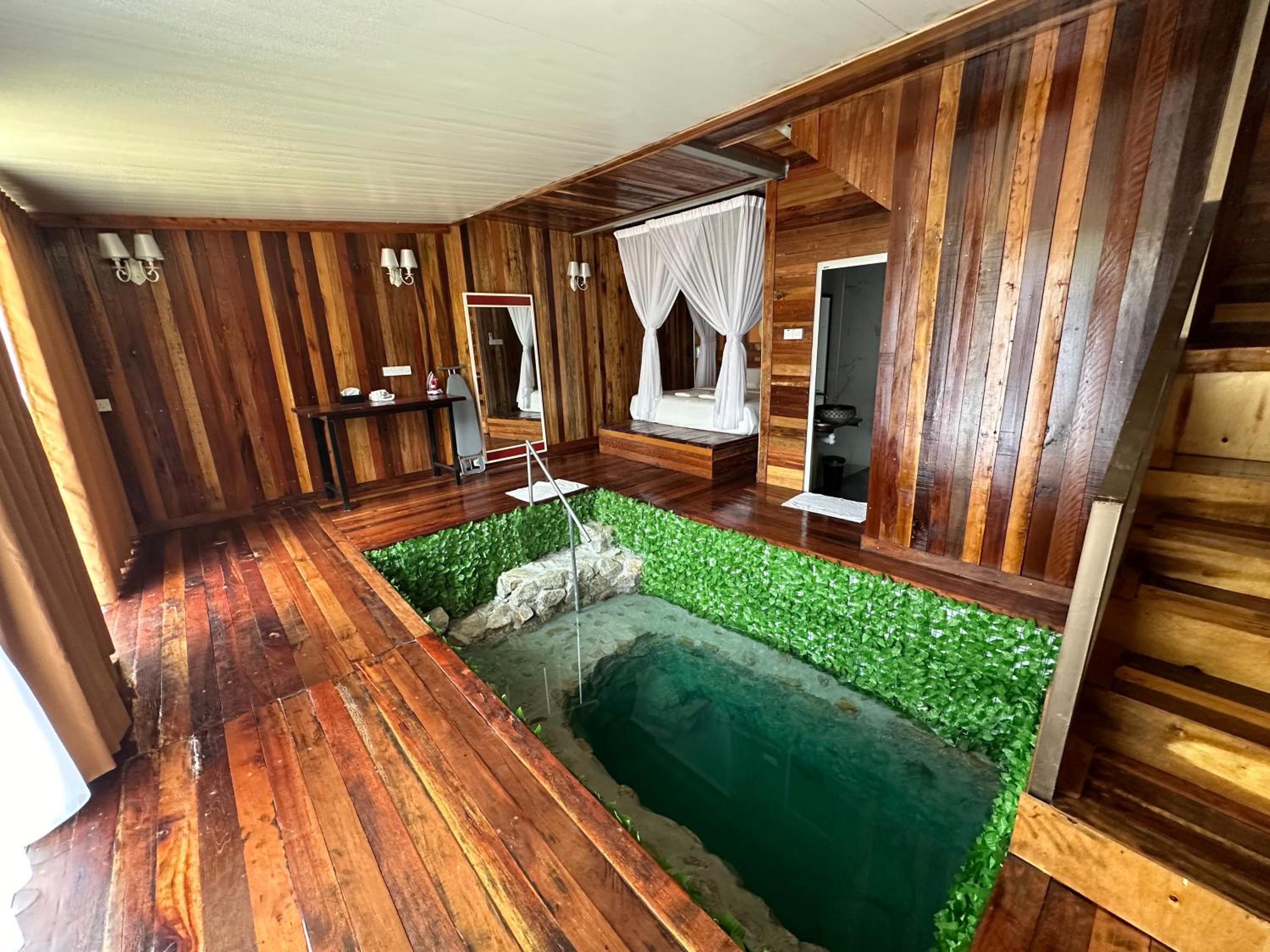 Suite with Private Pool