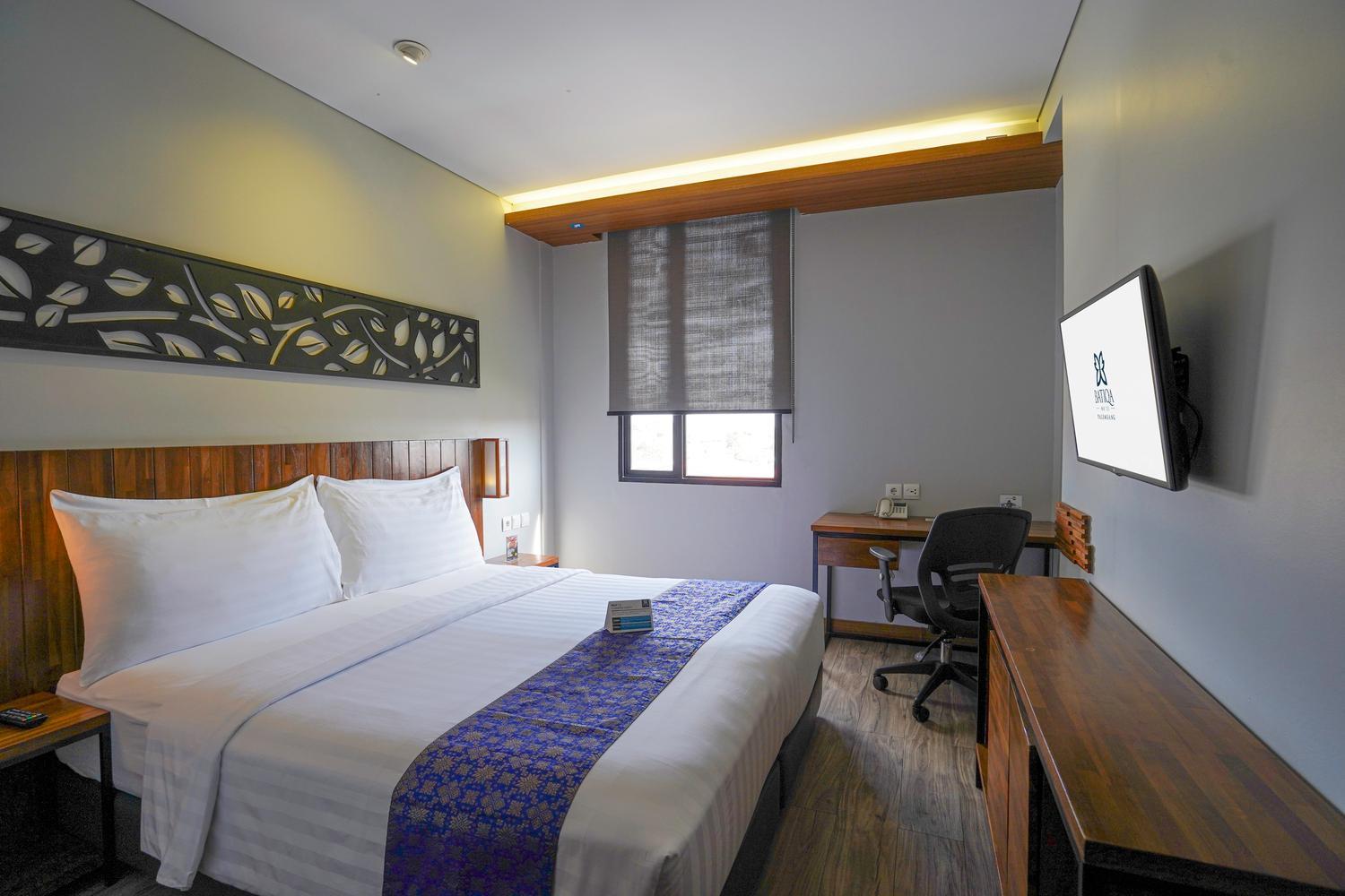 Superior Hollywood Double Room