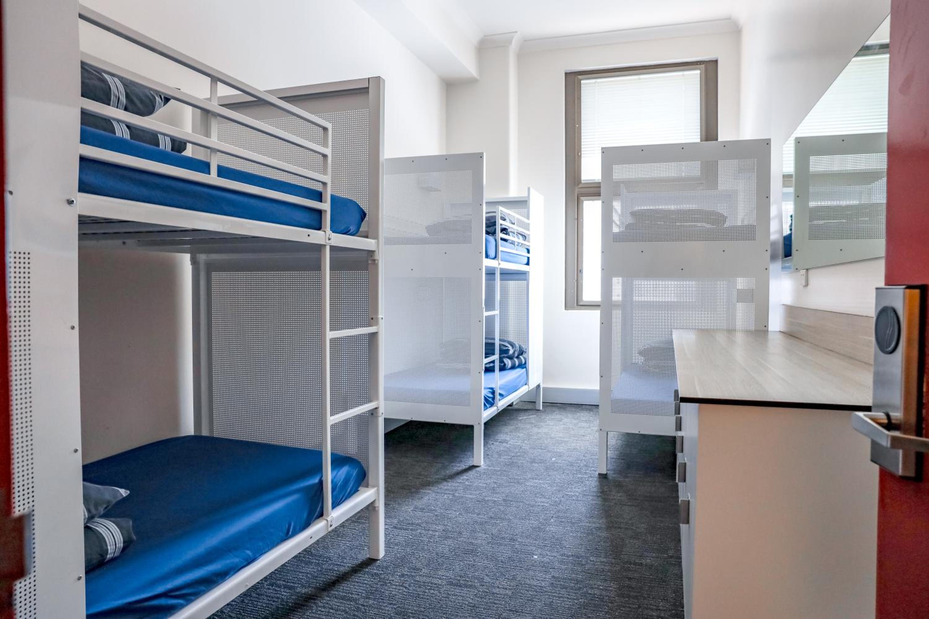 Bed in 6-Bed Female Dormitory Room with Shared Bathroom (age limit 18 - 40 years old only)