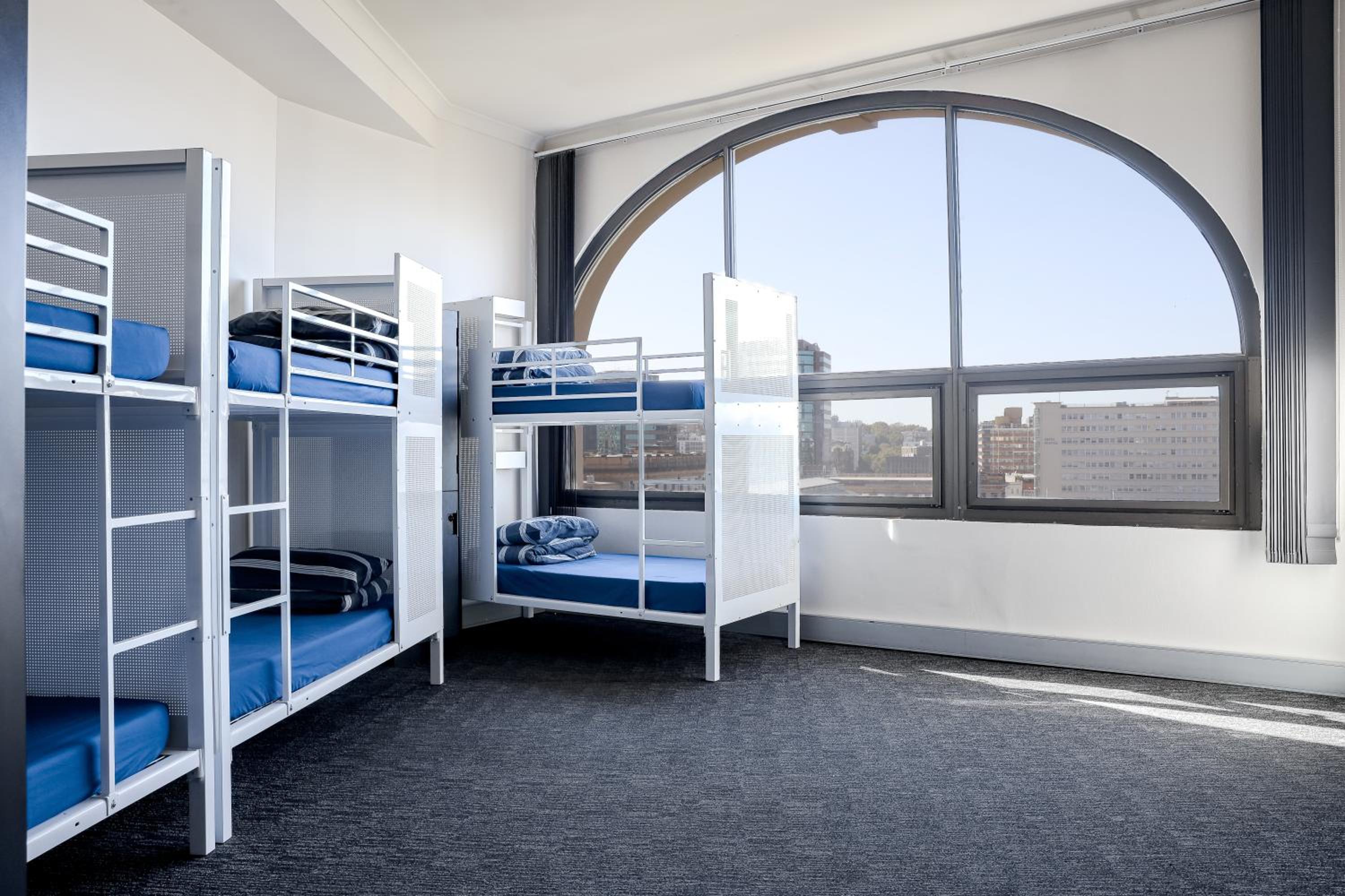 Bed in 10-Bed Mixed Dormitory Room with Shared Bathroom (age limit 18 - 40 years old only)