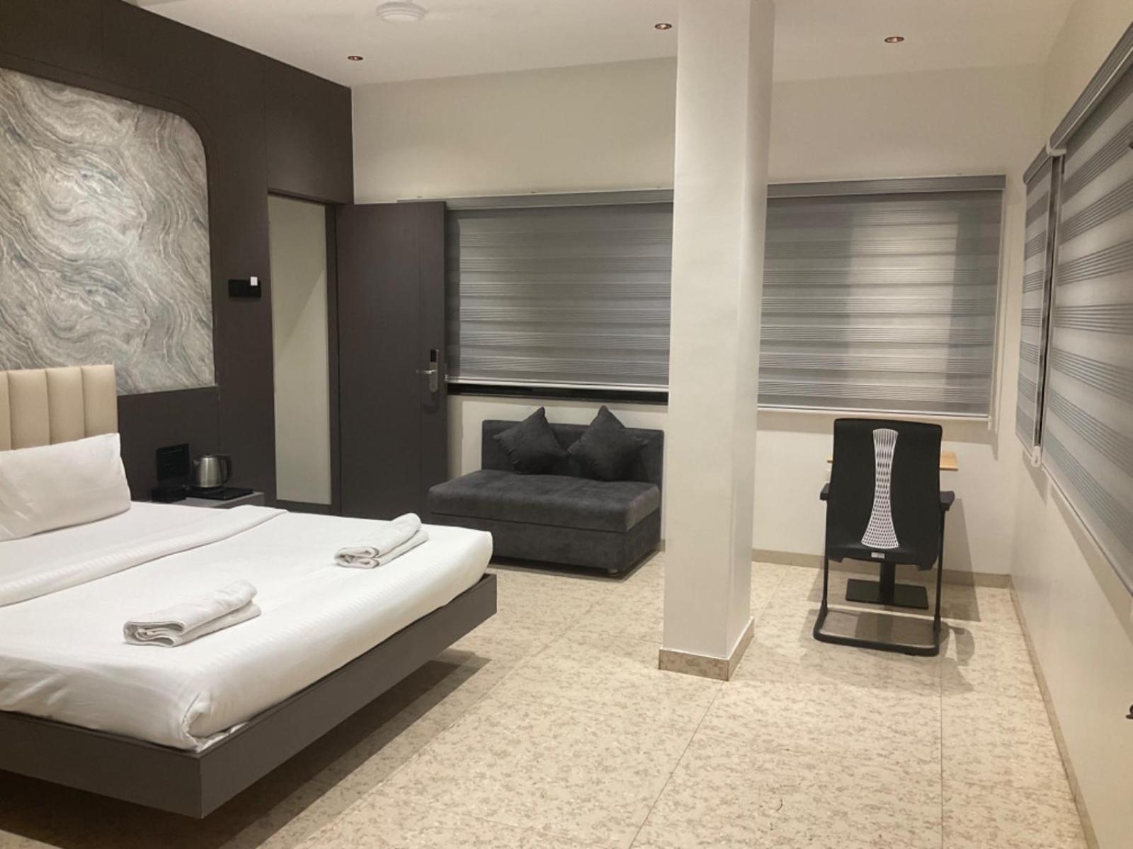 Standard Suite