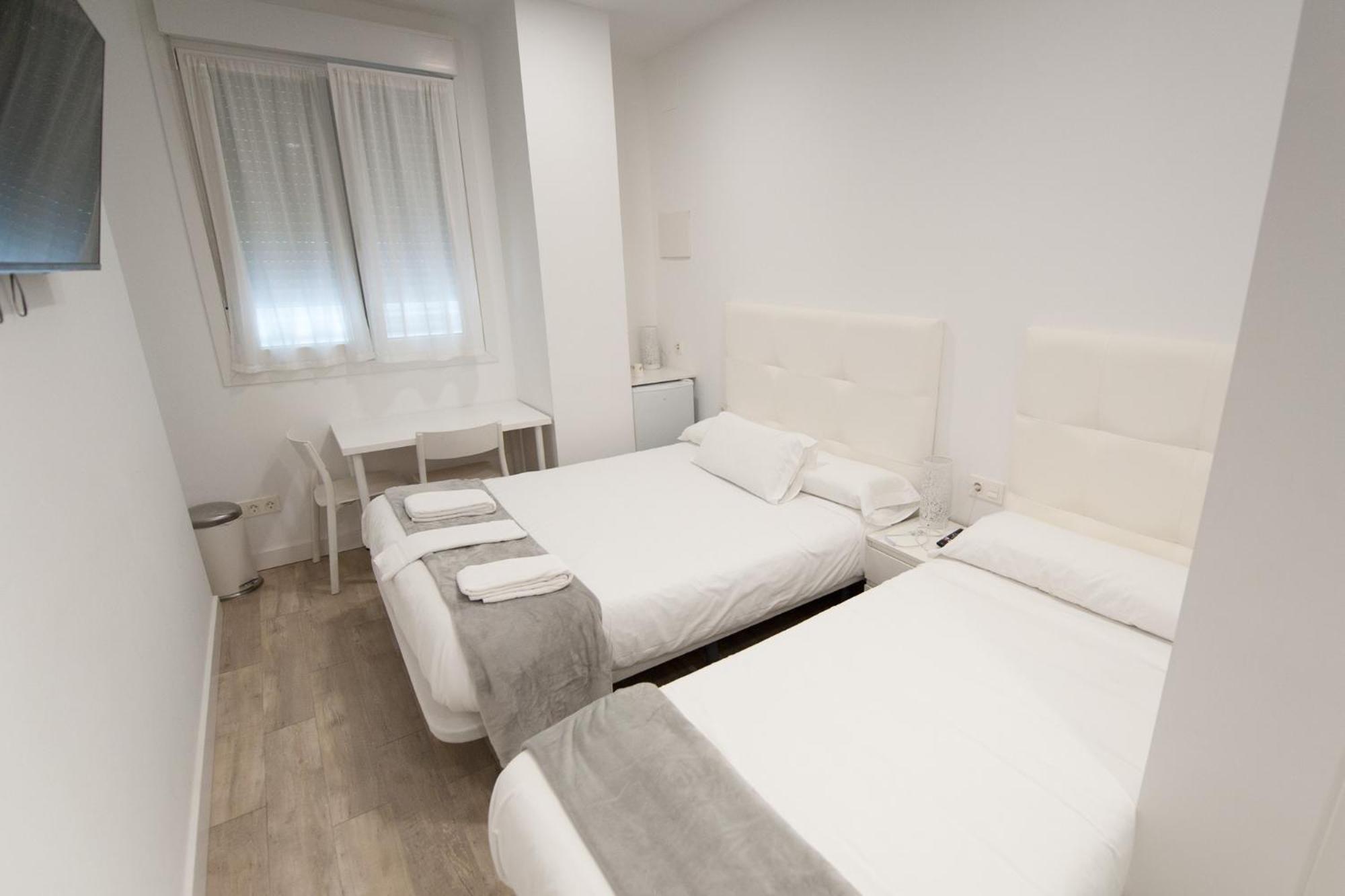 Habitación Triple con Baño Privado