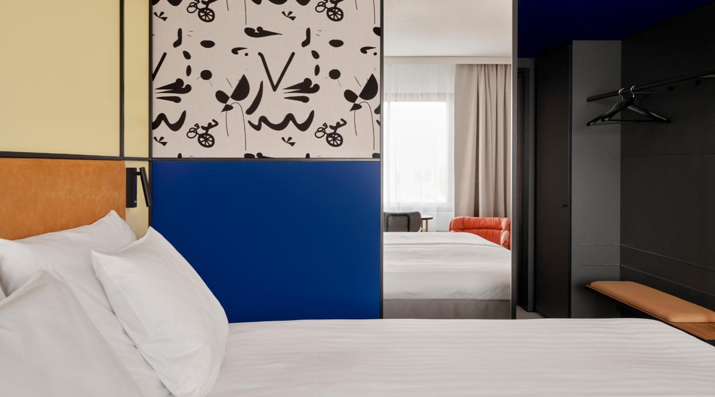 Standard King Room - Photo 3