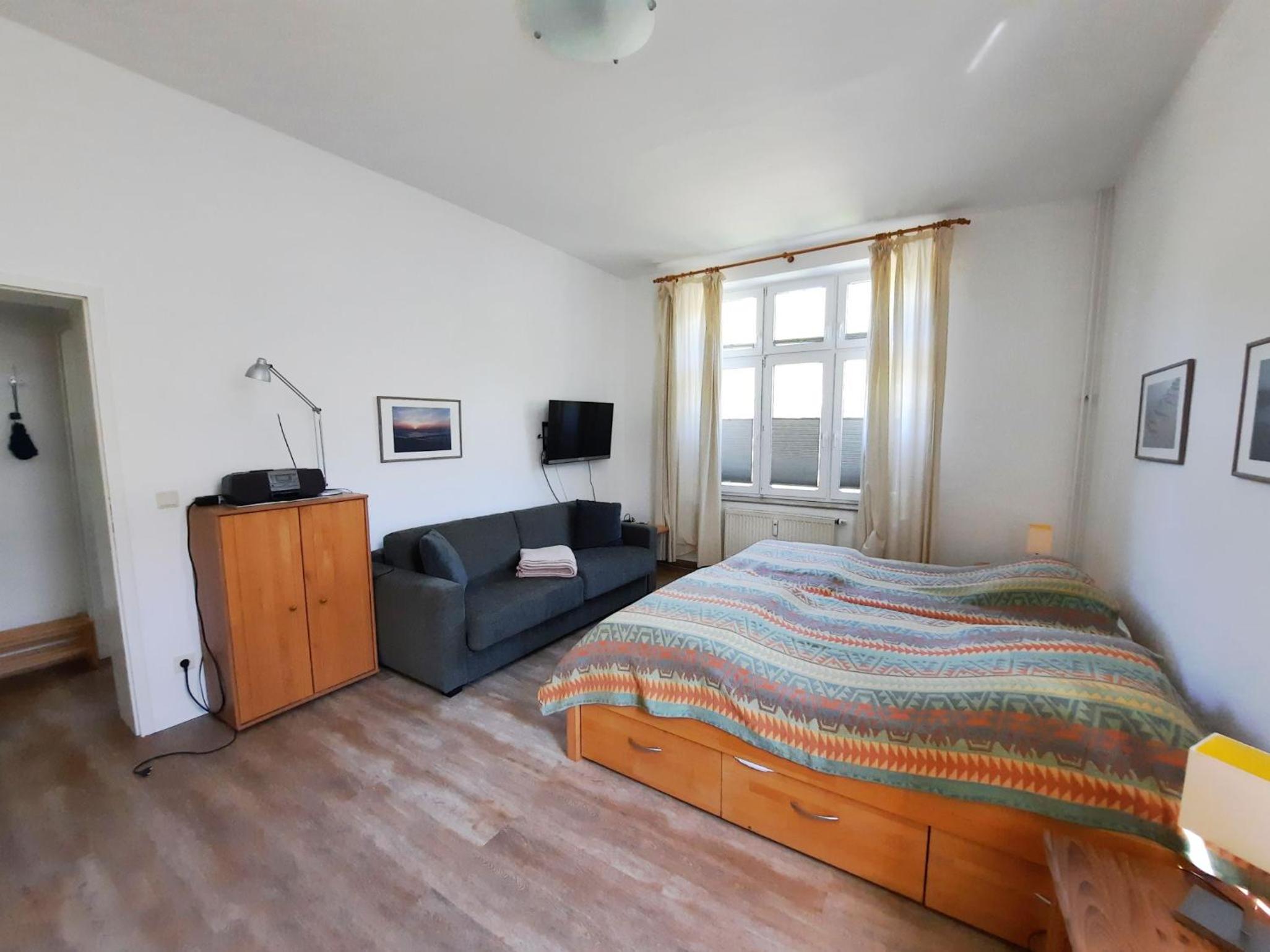 Apartment with Balcony photo 1