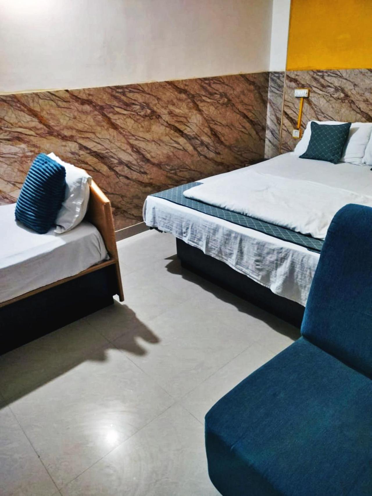 Deluxe Triple Room - Photo 26