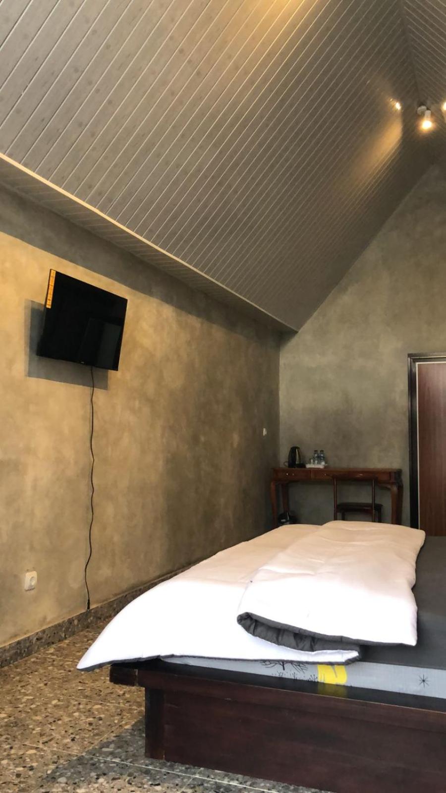 Deluxe Room (2 Adults + 1 Child) photo 2