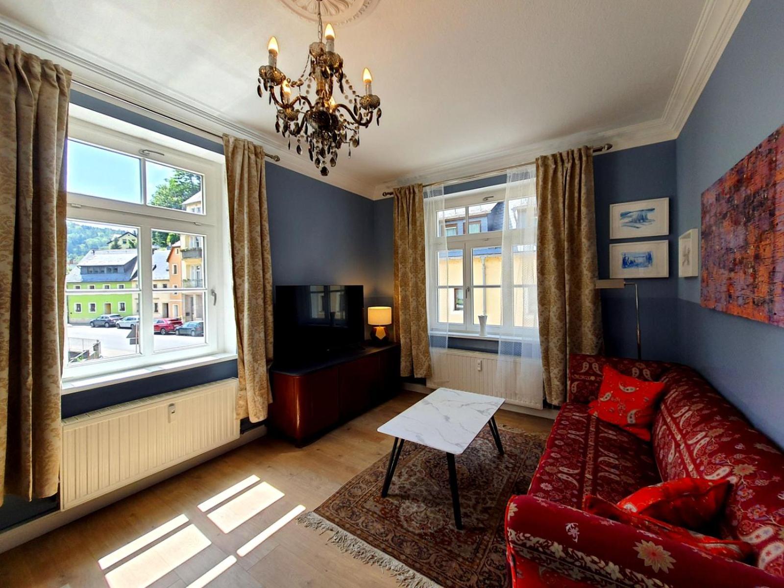 One-Bedroom Apartment with Balcony photo 2