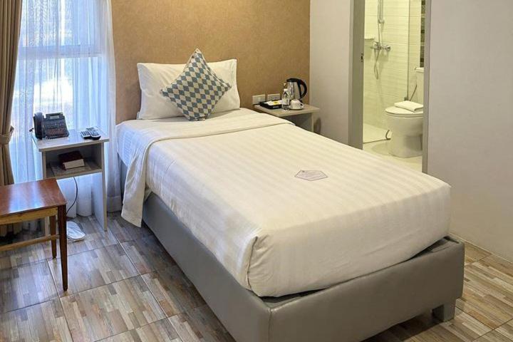 Single Room photo 3