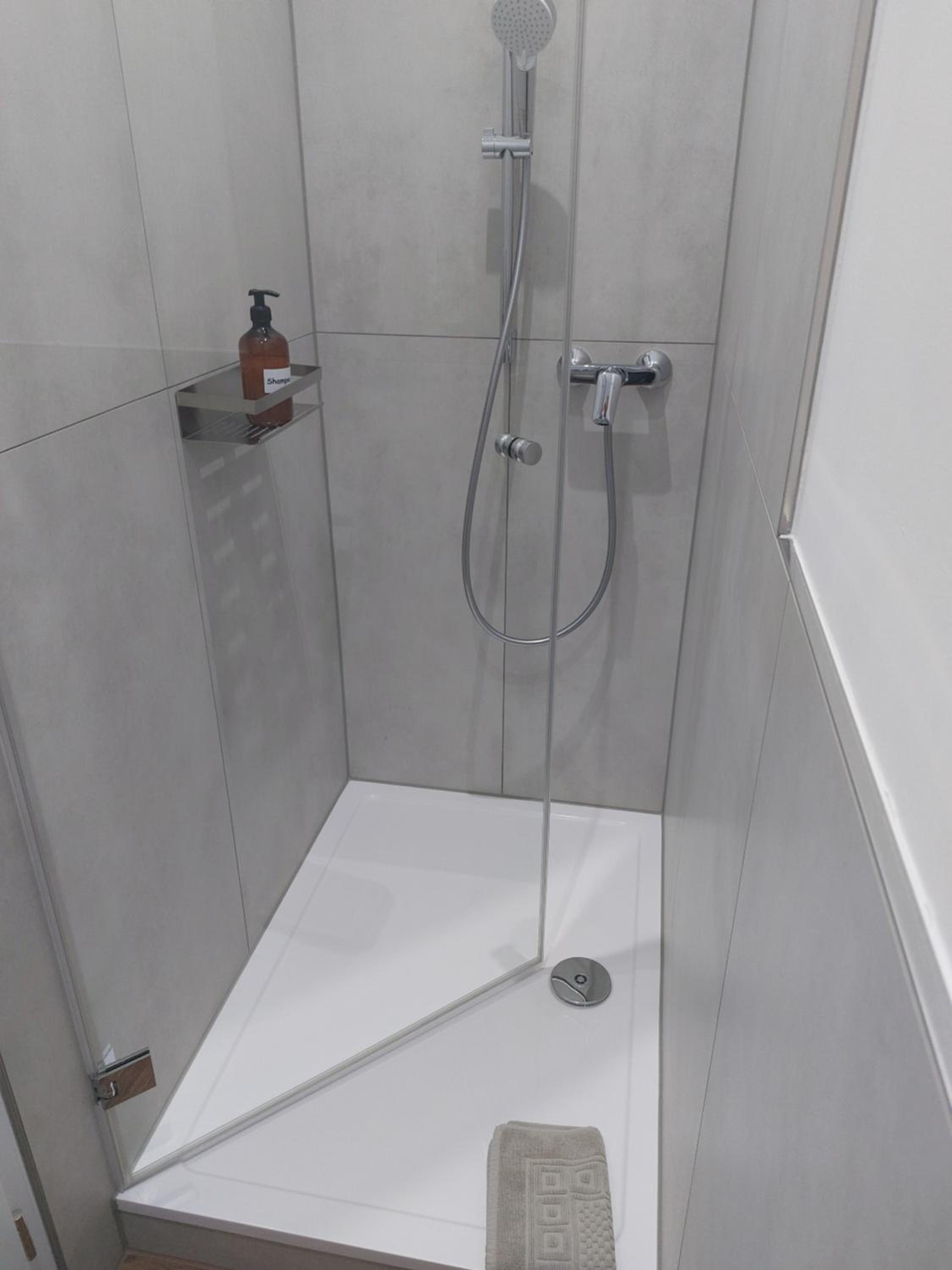 Double or Twin Room - Photo 2