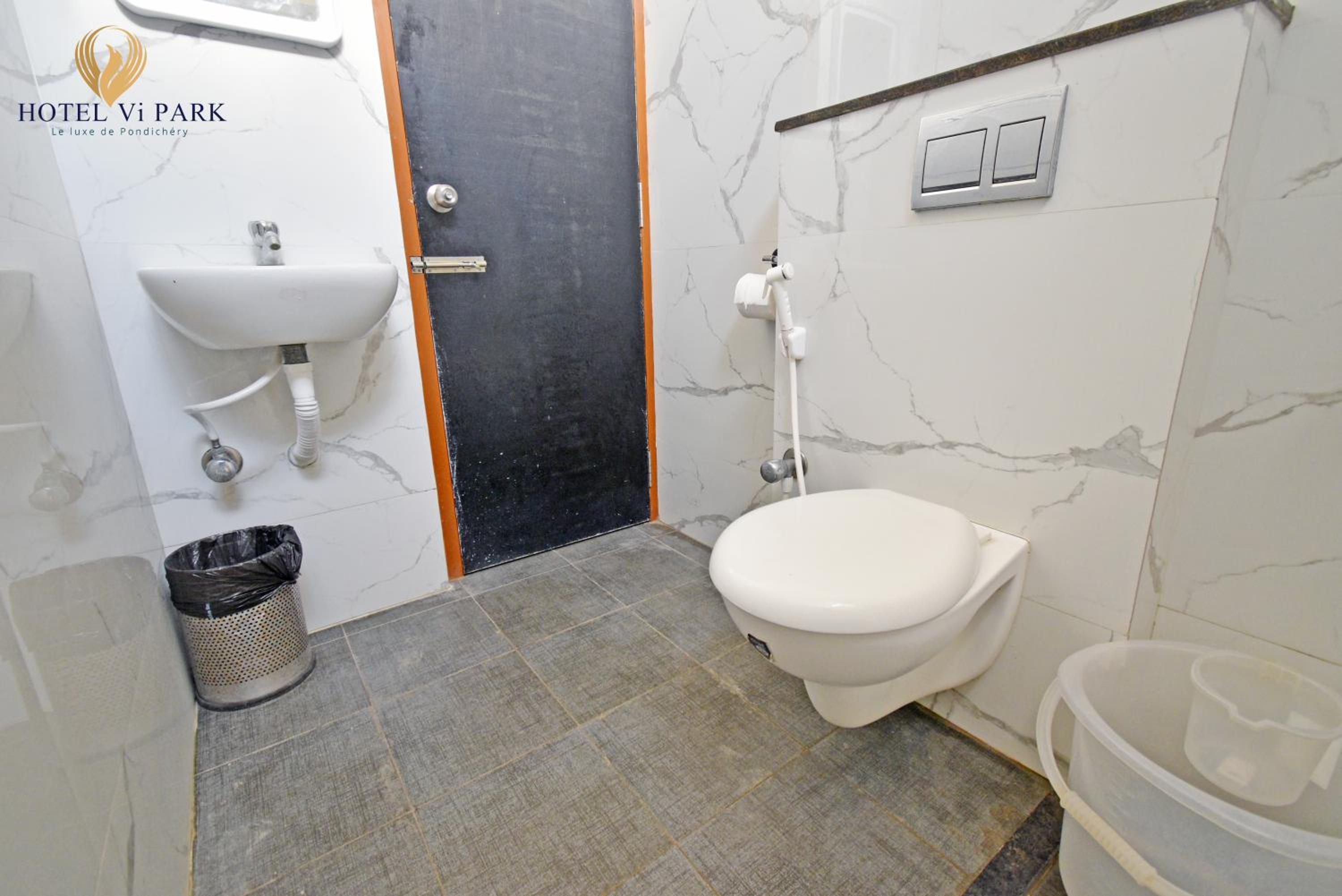 Family Suite - Photo 11