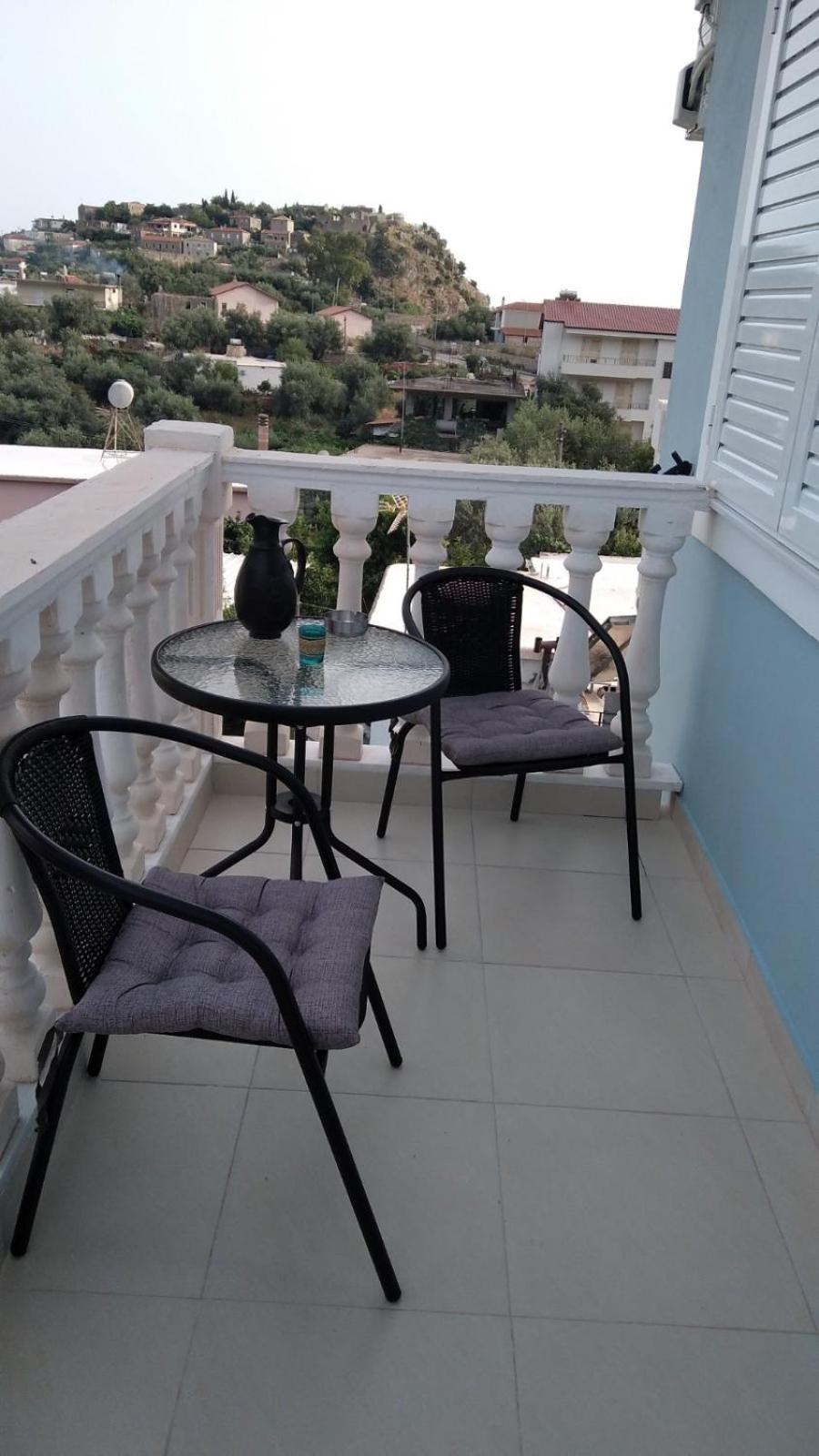 Apartment with View and Balcony photo 3