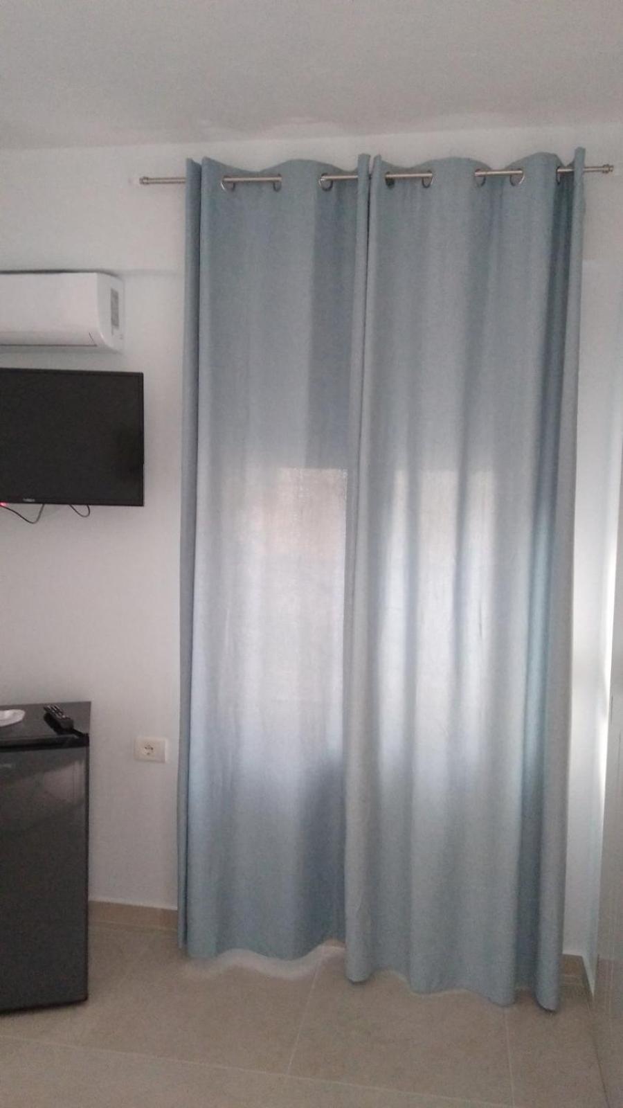 Studio Apartment with One Double Bed