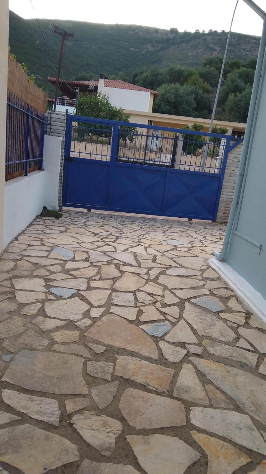 Studio Apartment with One Double Bed photo 2