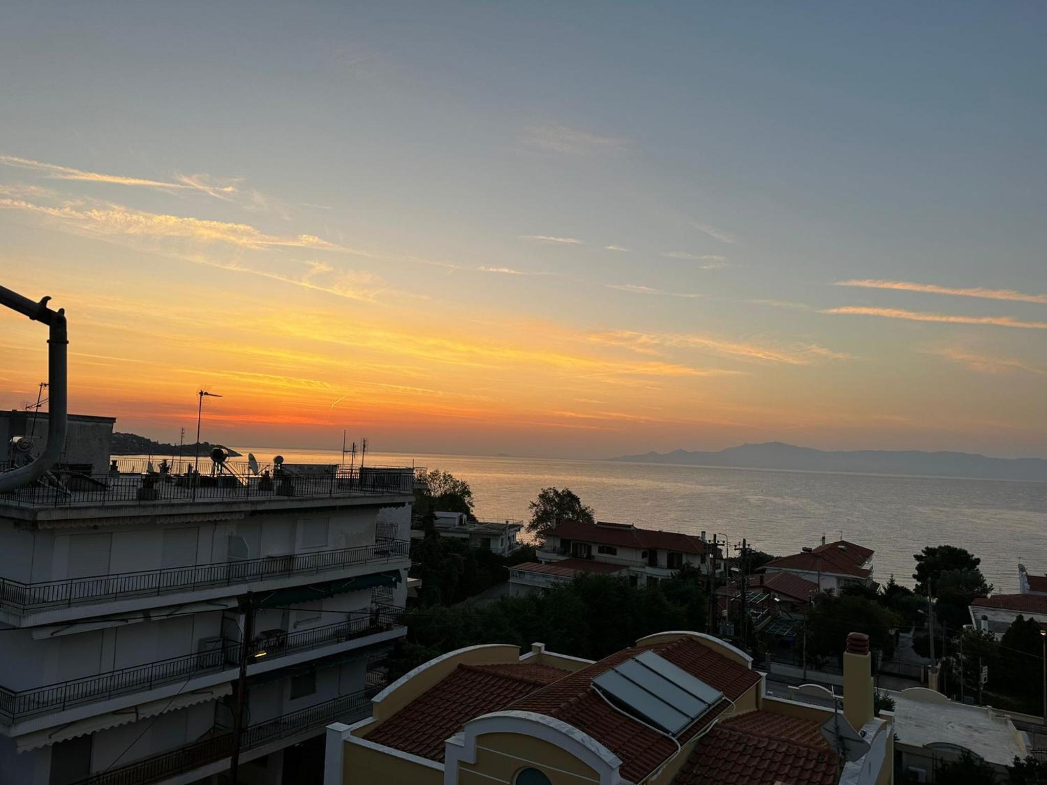 Two-Bedroom Apartment with Terrace and Sea View photo 3