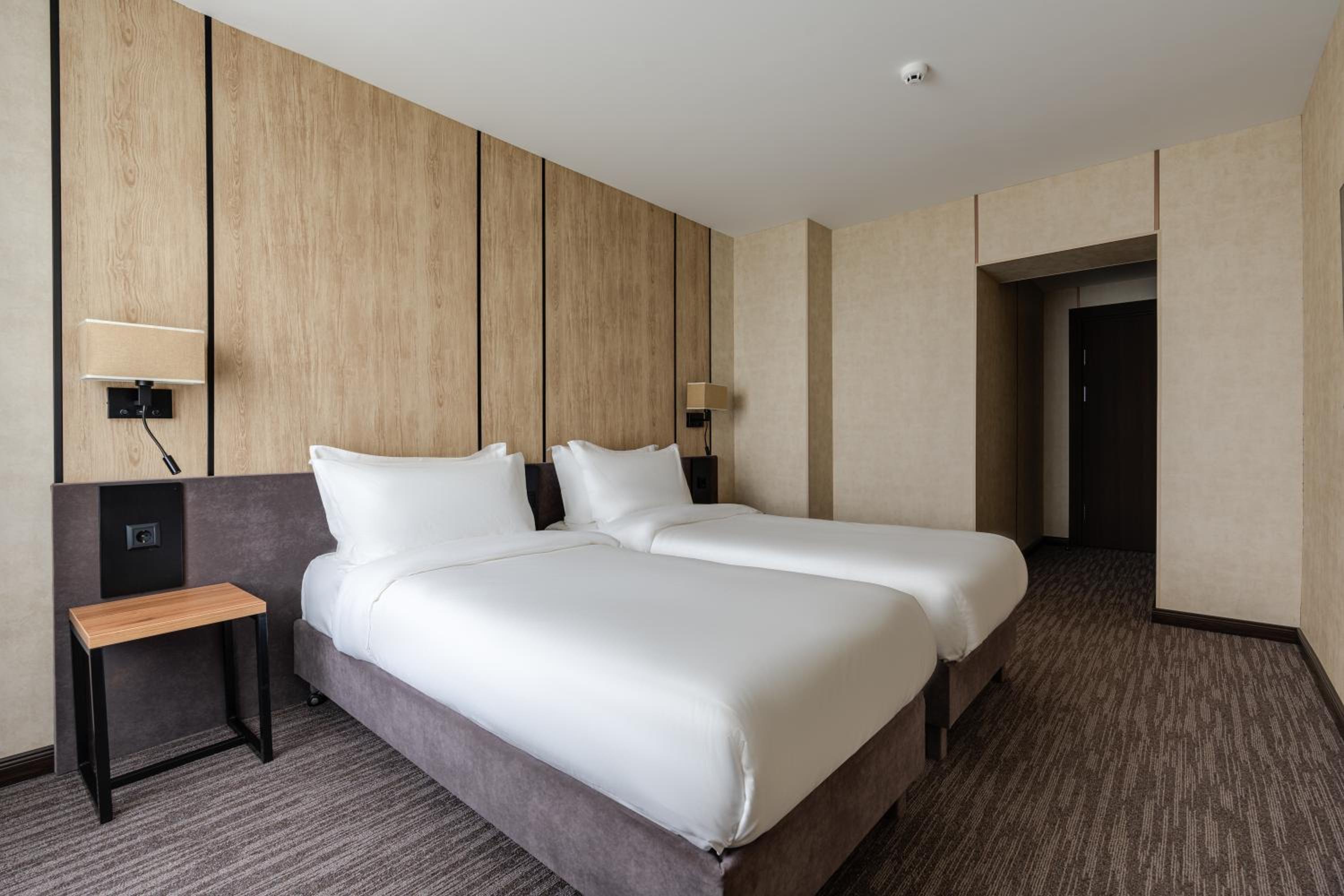 Double Or Twin Room photo 2
