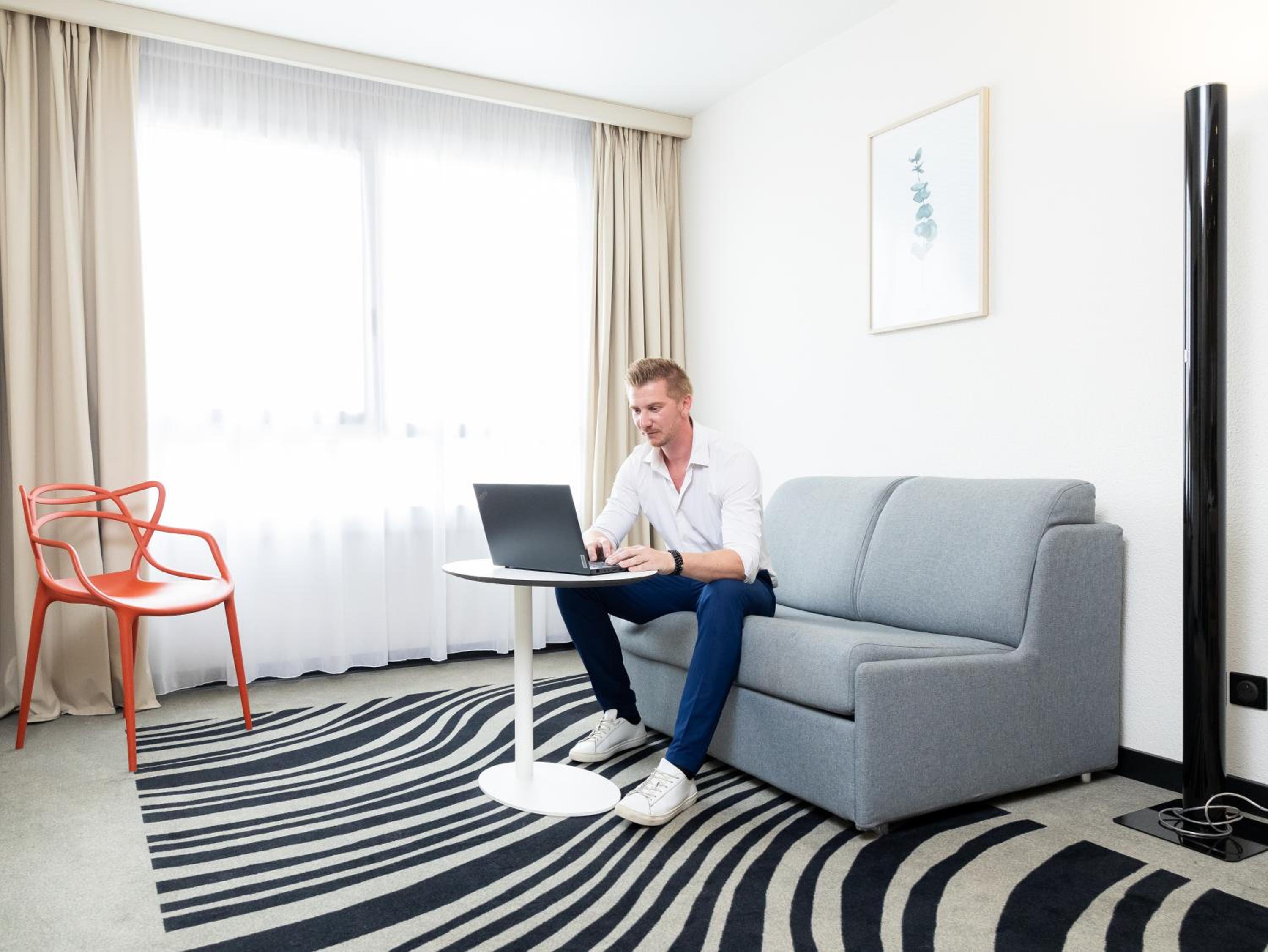 Superior Suite - Photo 14