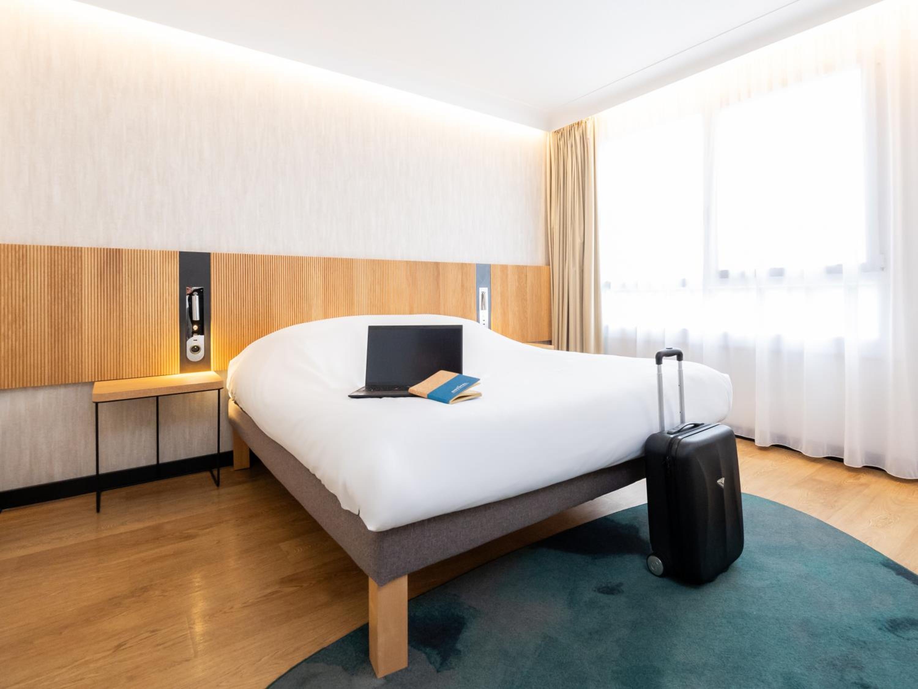 Standard Suite - Photo 23