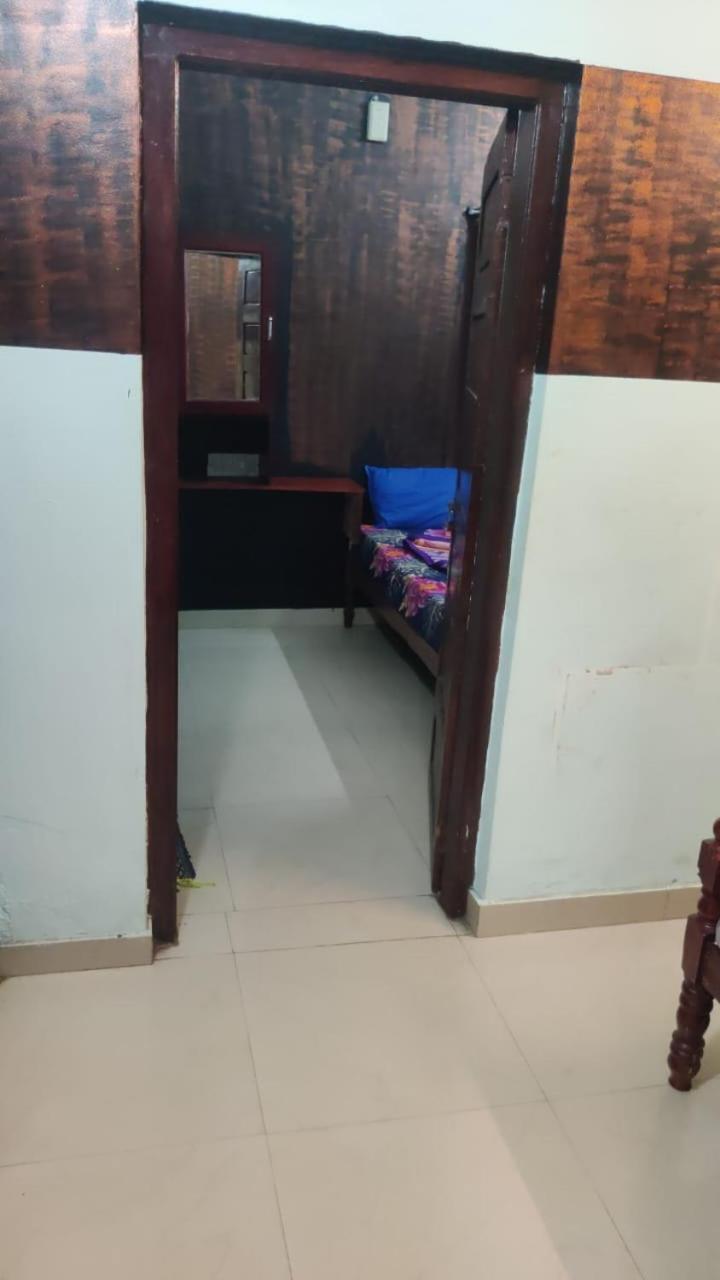 Budget Double Room photo 3