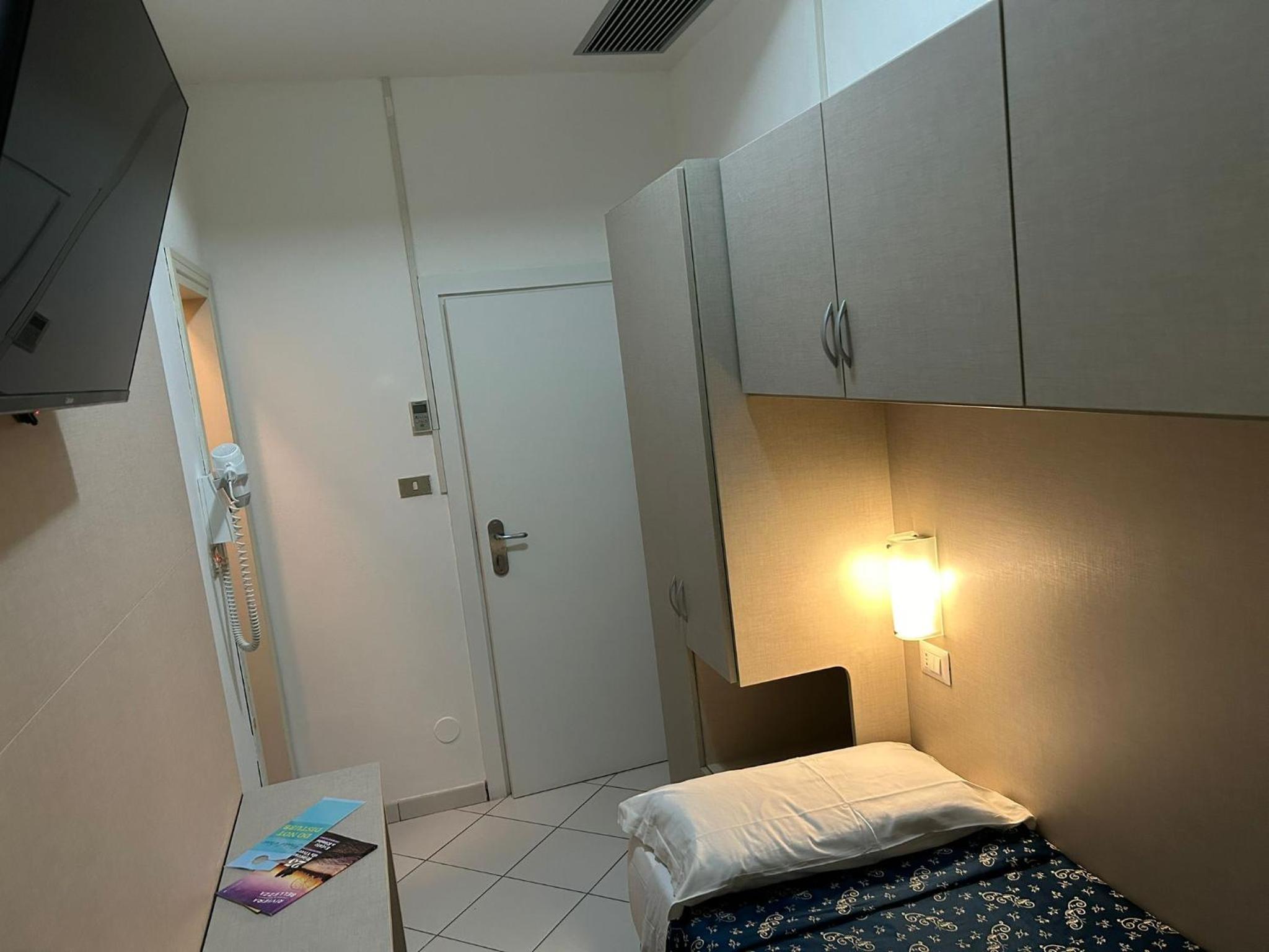 Economy Single Room