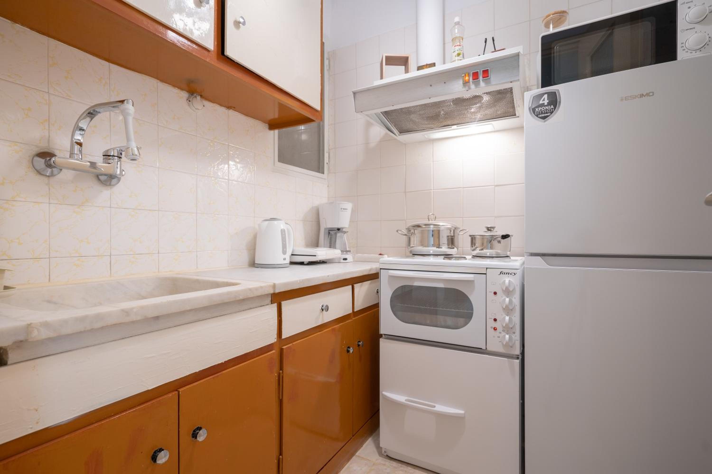 One-Bedroom Apartment photo 2