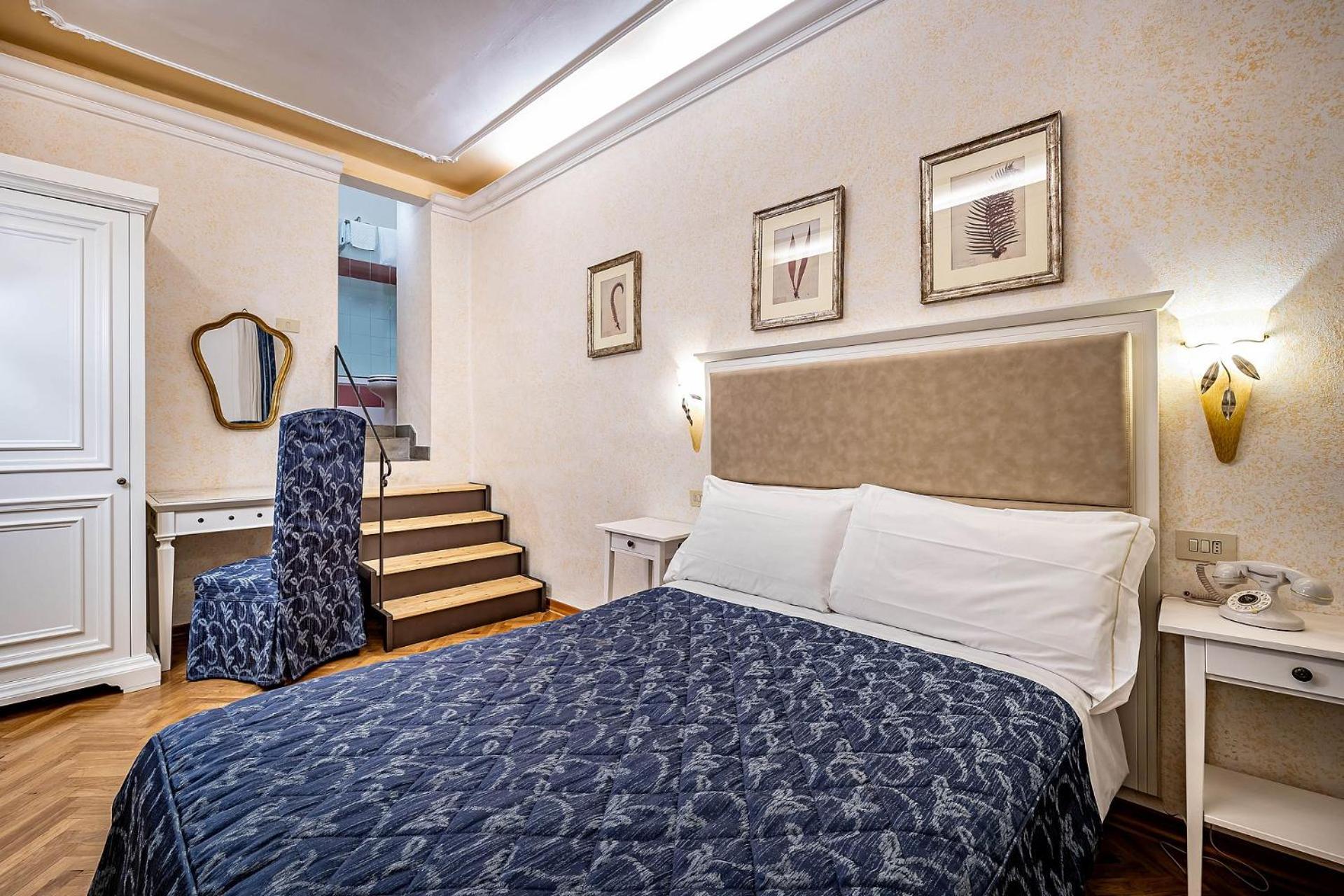 Small Basic Double Room thumbnail 5