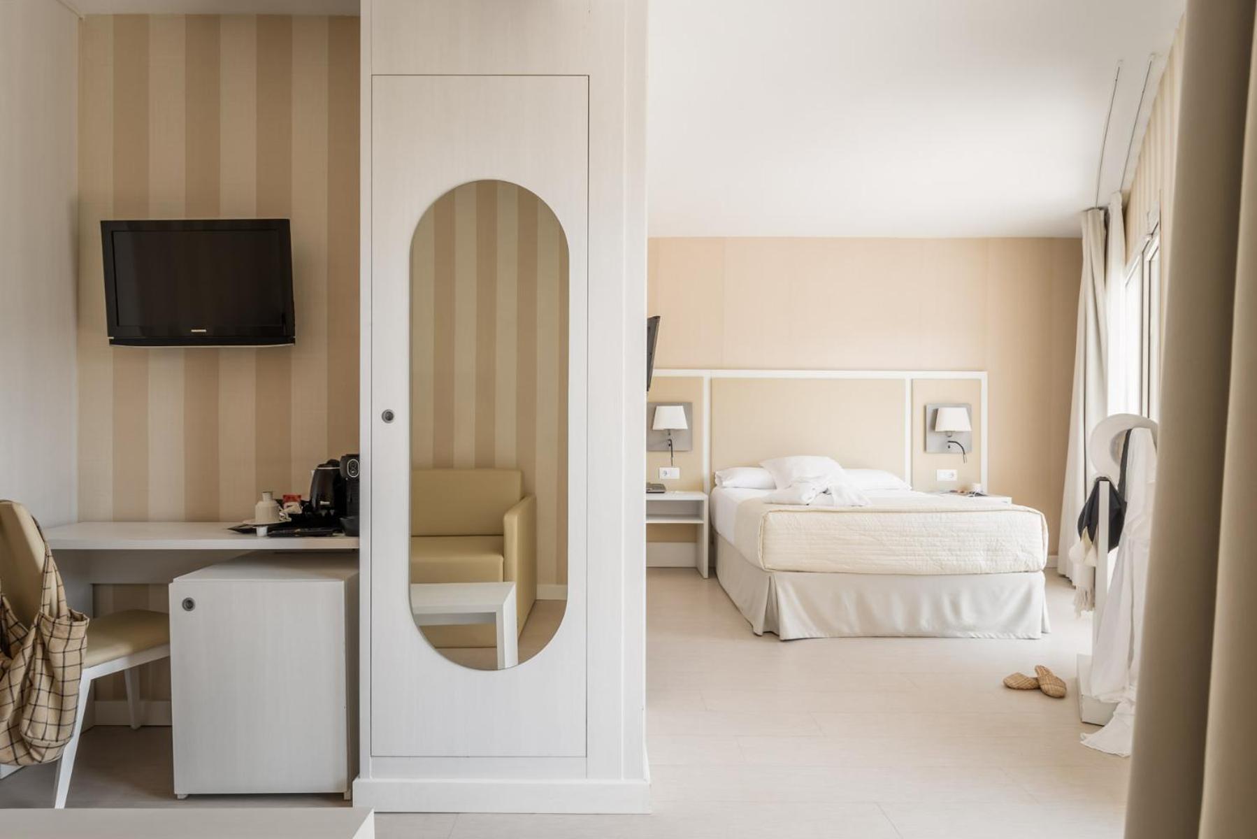 Standard Junior Suite - Photo 3