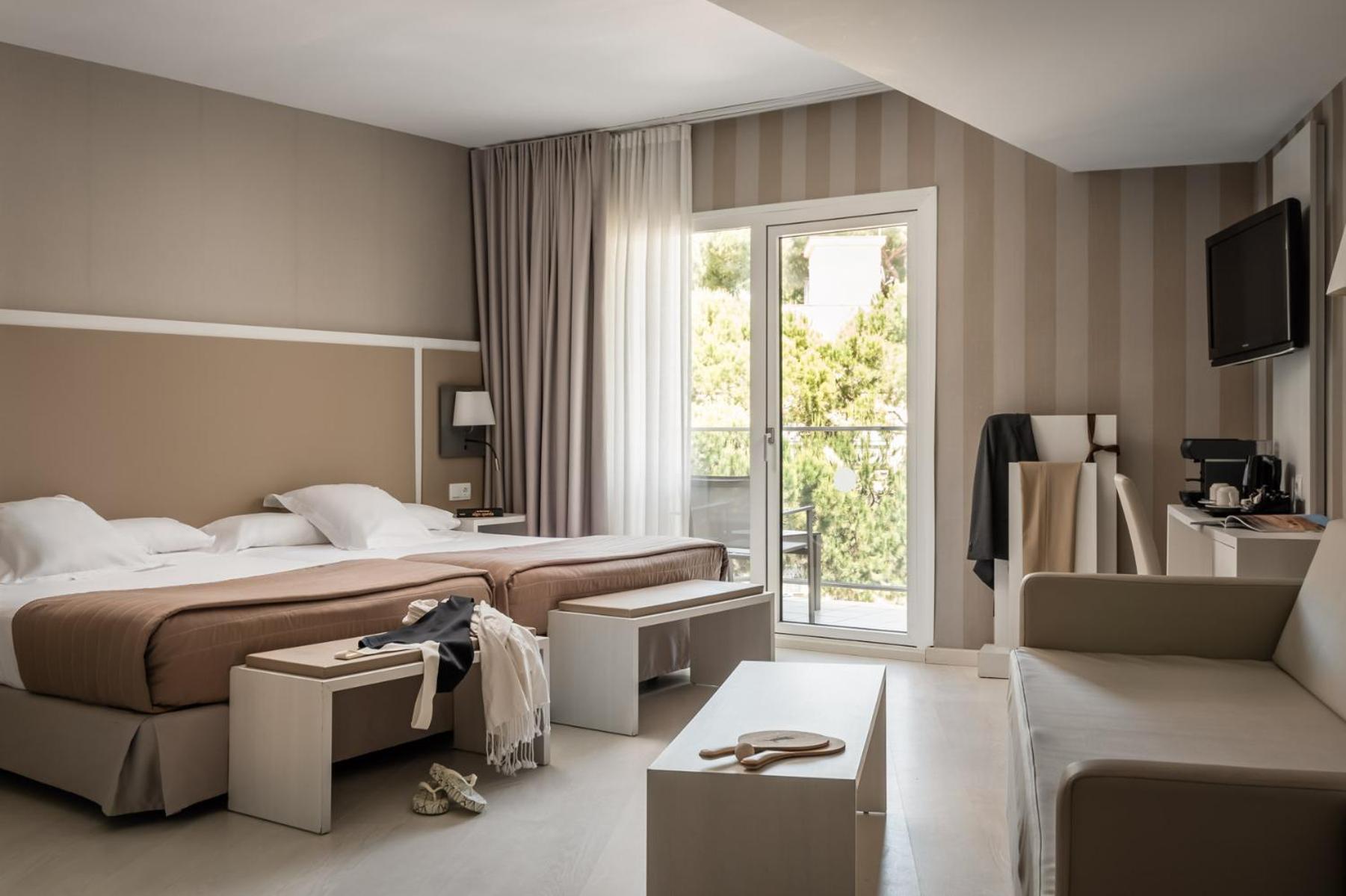 Standard Junior Suite - Photo 5
