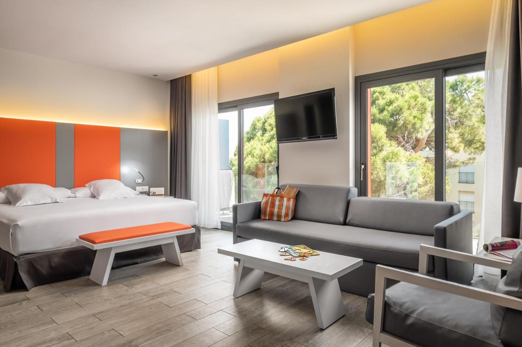 Standard Junior Suite - Photo 1