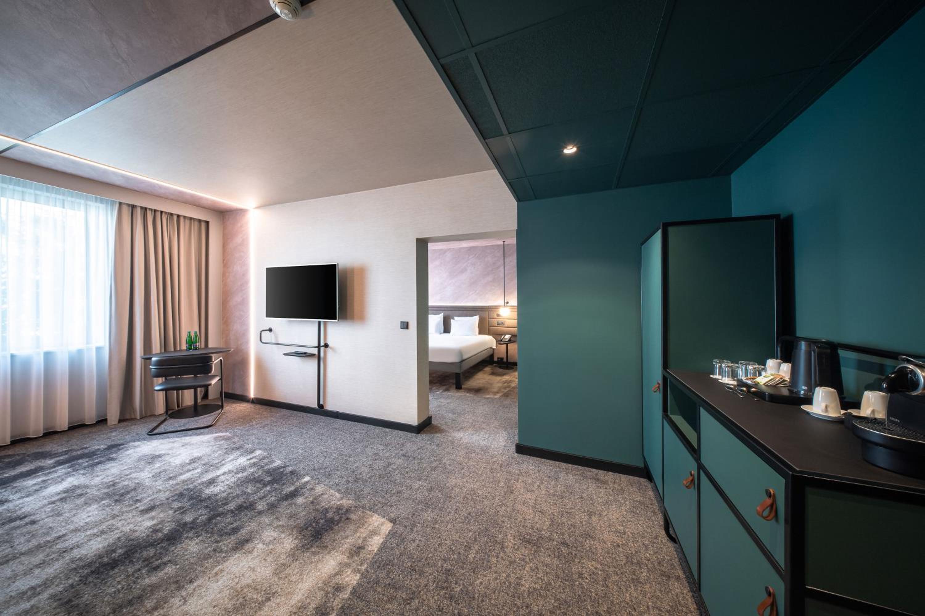 Executive Suite with Double Bed and Sofa Bed