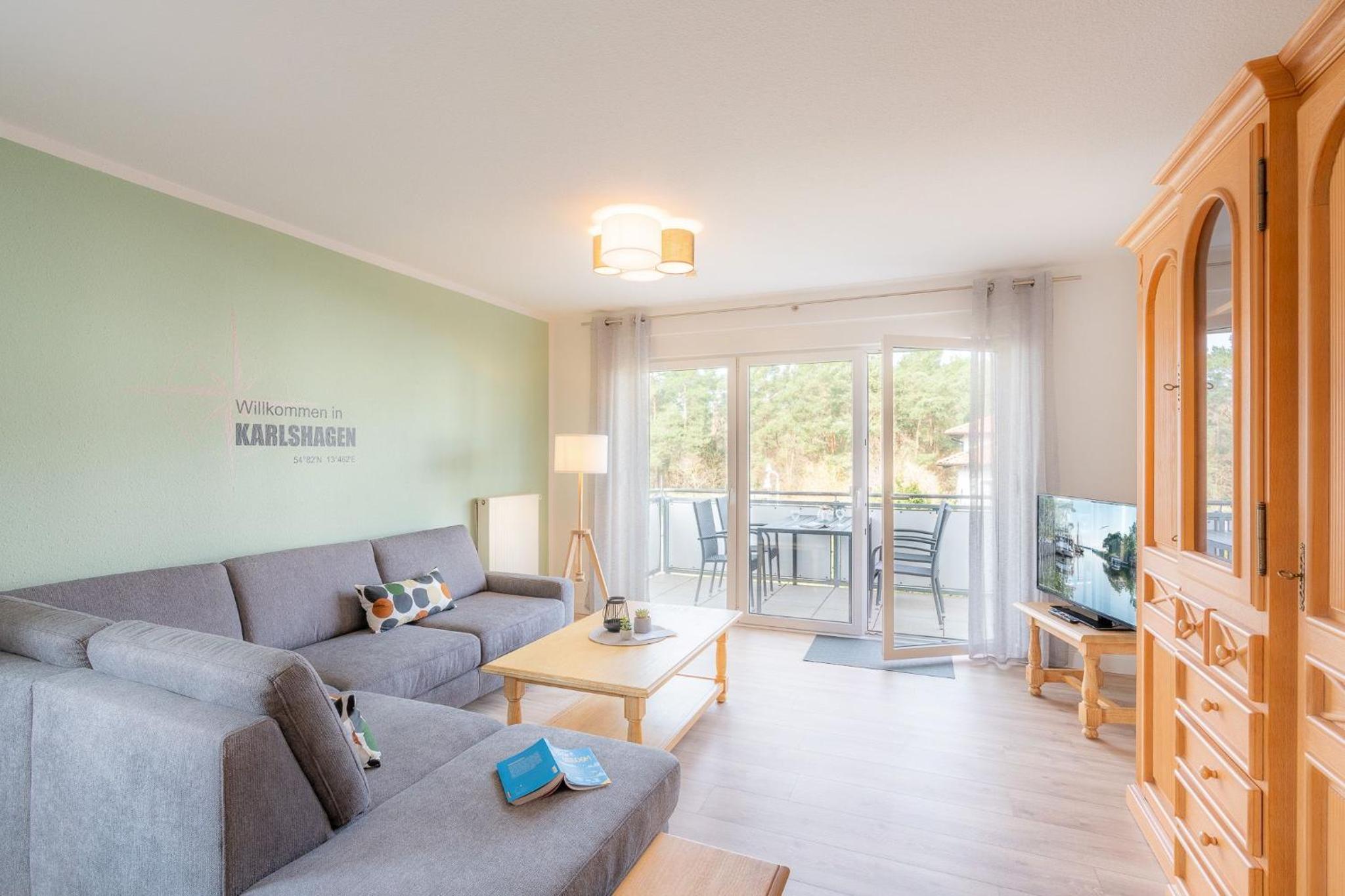 Two-Bedroom Apartment with Shower  photo 1