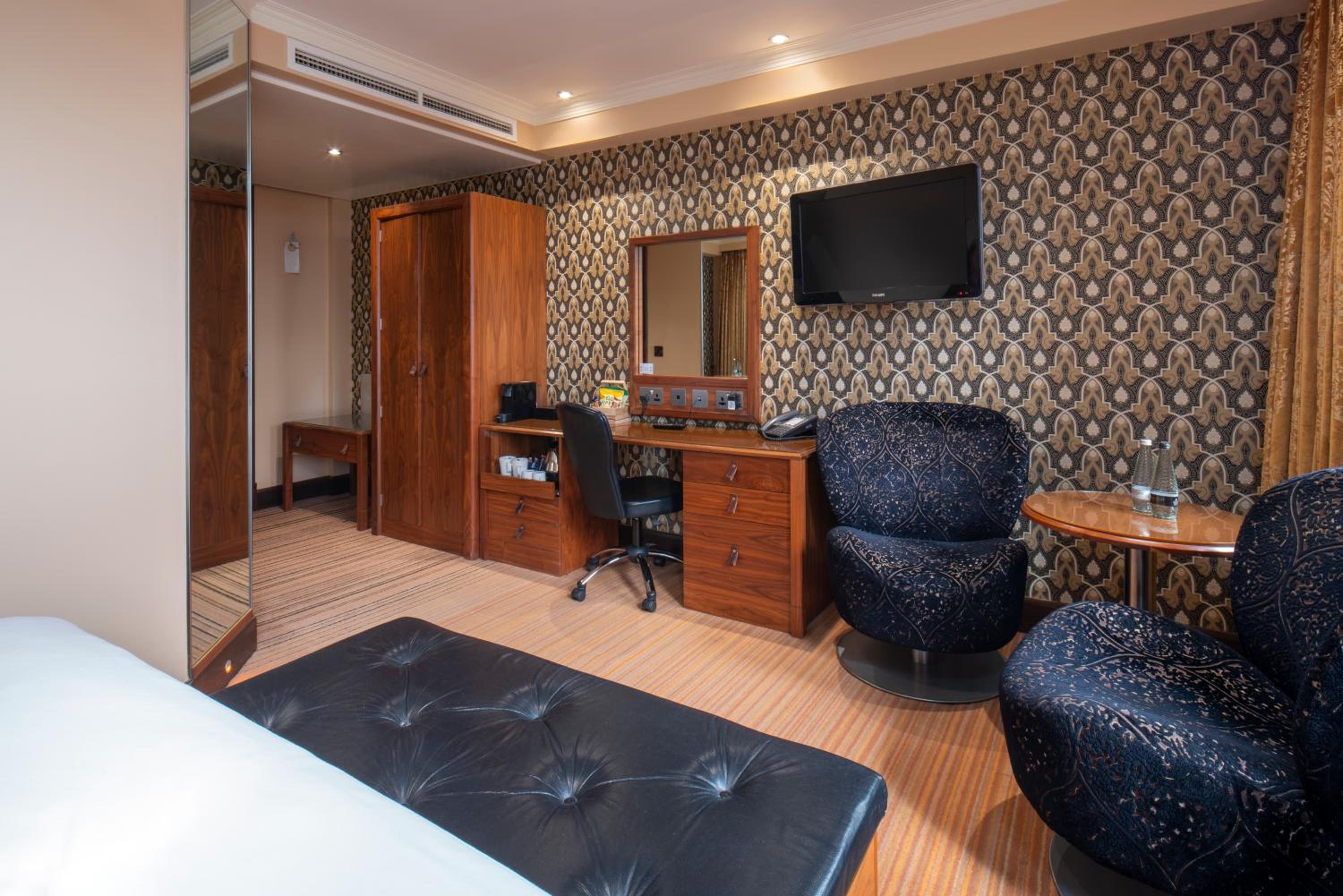 Executive Double Room - Photo 6