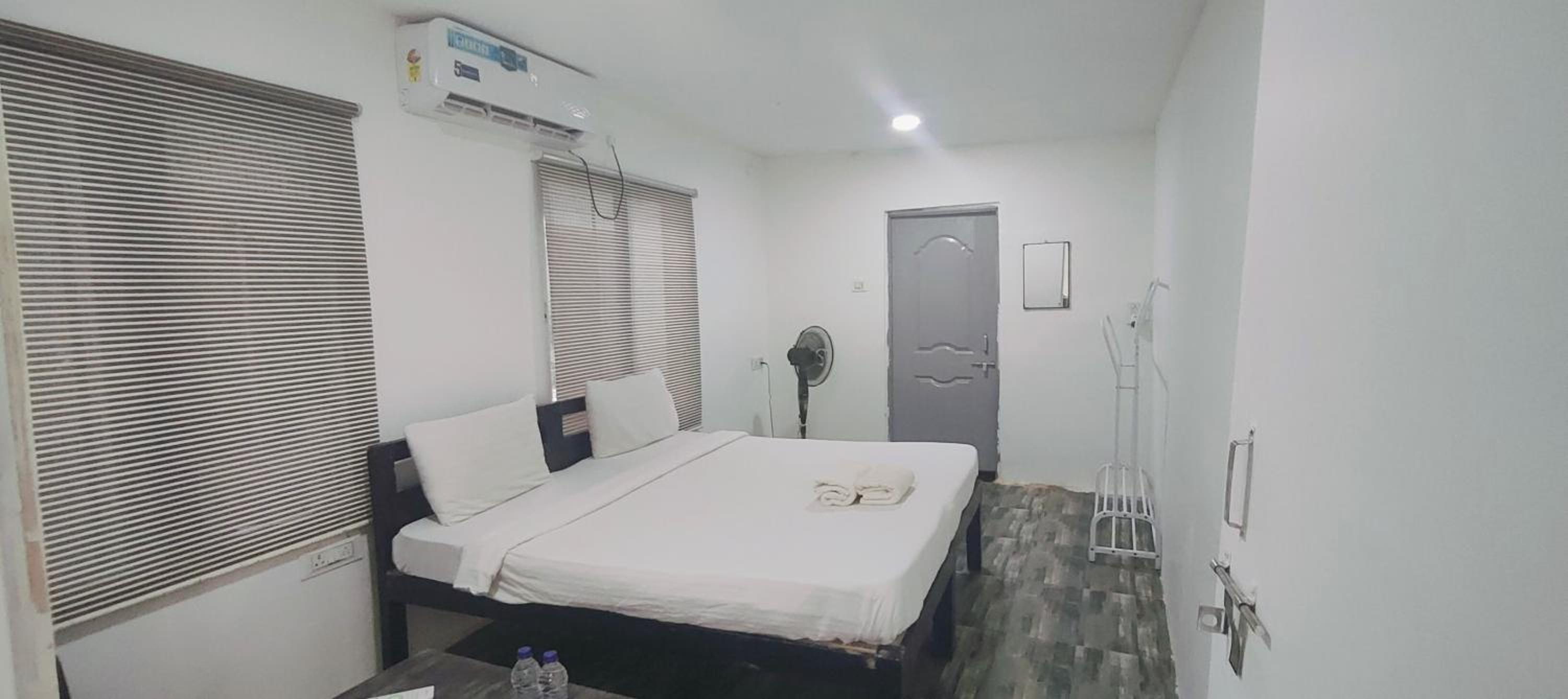 Standard Double Room photo 3