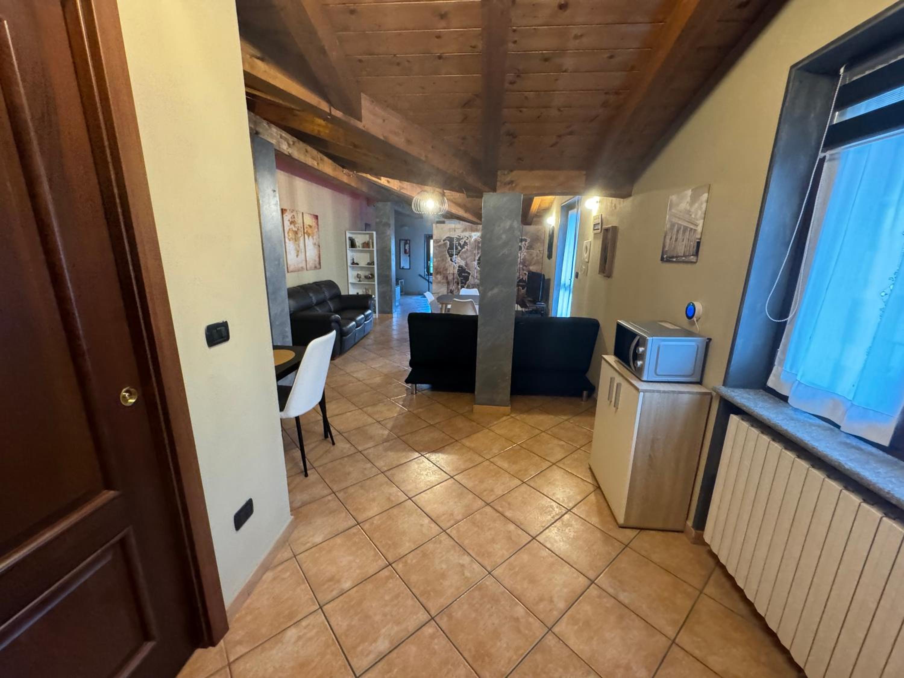 Studio Apartment - Photo 17