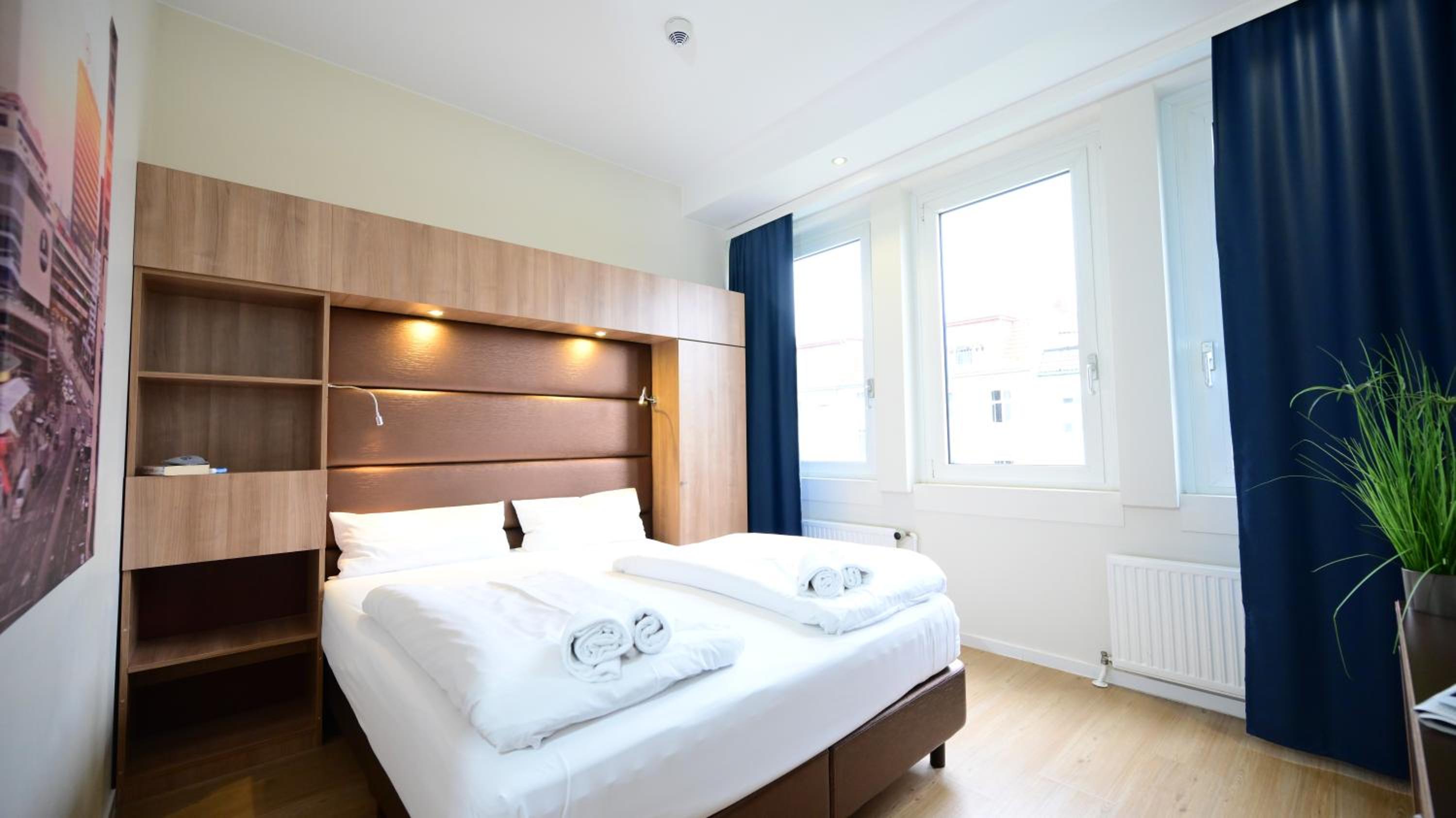 Comfort Double Room thumbnail 5
